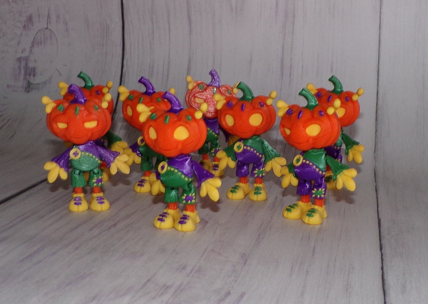 Mini Pumpkin People,Set of 2, 3 inches tall, 3D Printed Articulated Figurine - Wonderland 3D Printing