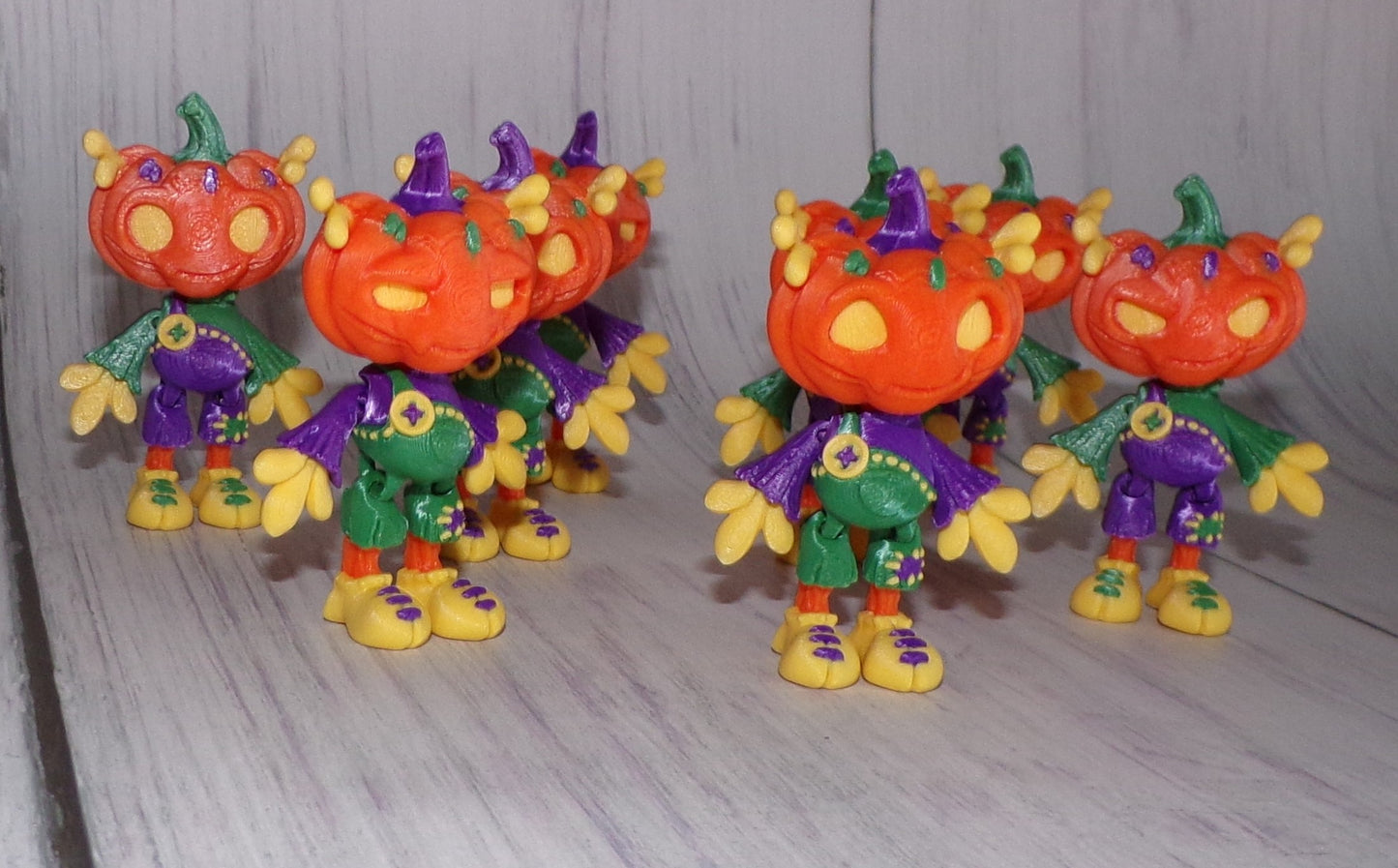 Mini Pumpkin People,Set of 2, 3 inches tall, 3D Printed Articulated Figurine - Wonderland 3D Printing