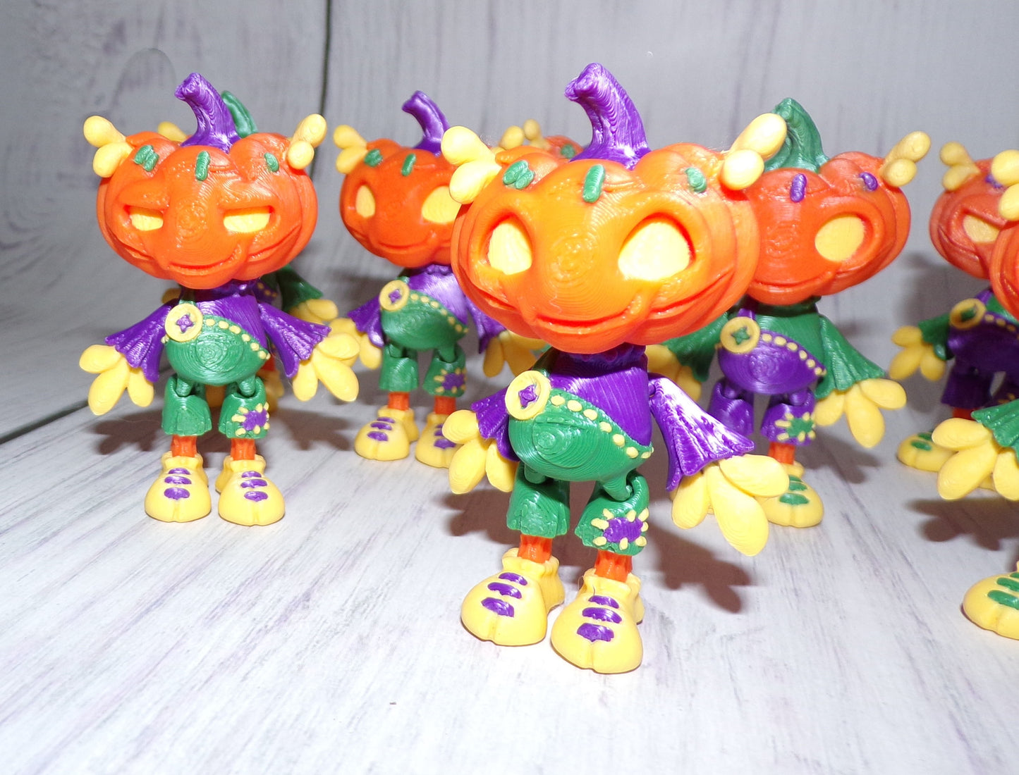 Mini Pumpkin People,Set of 2, 3 inches tall, 3D Printed Articulated Figurine - Wonderland 3D Printing