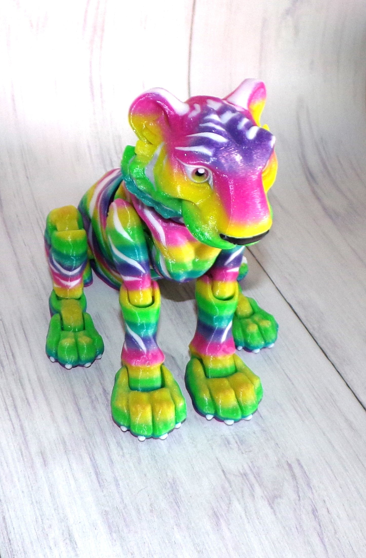 Glitter Rainbow Tiger Articulated Figurine - Wonderland 3D Printing