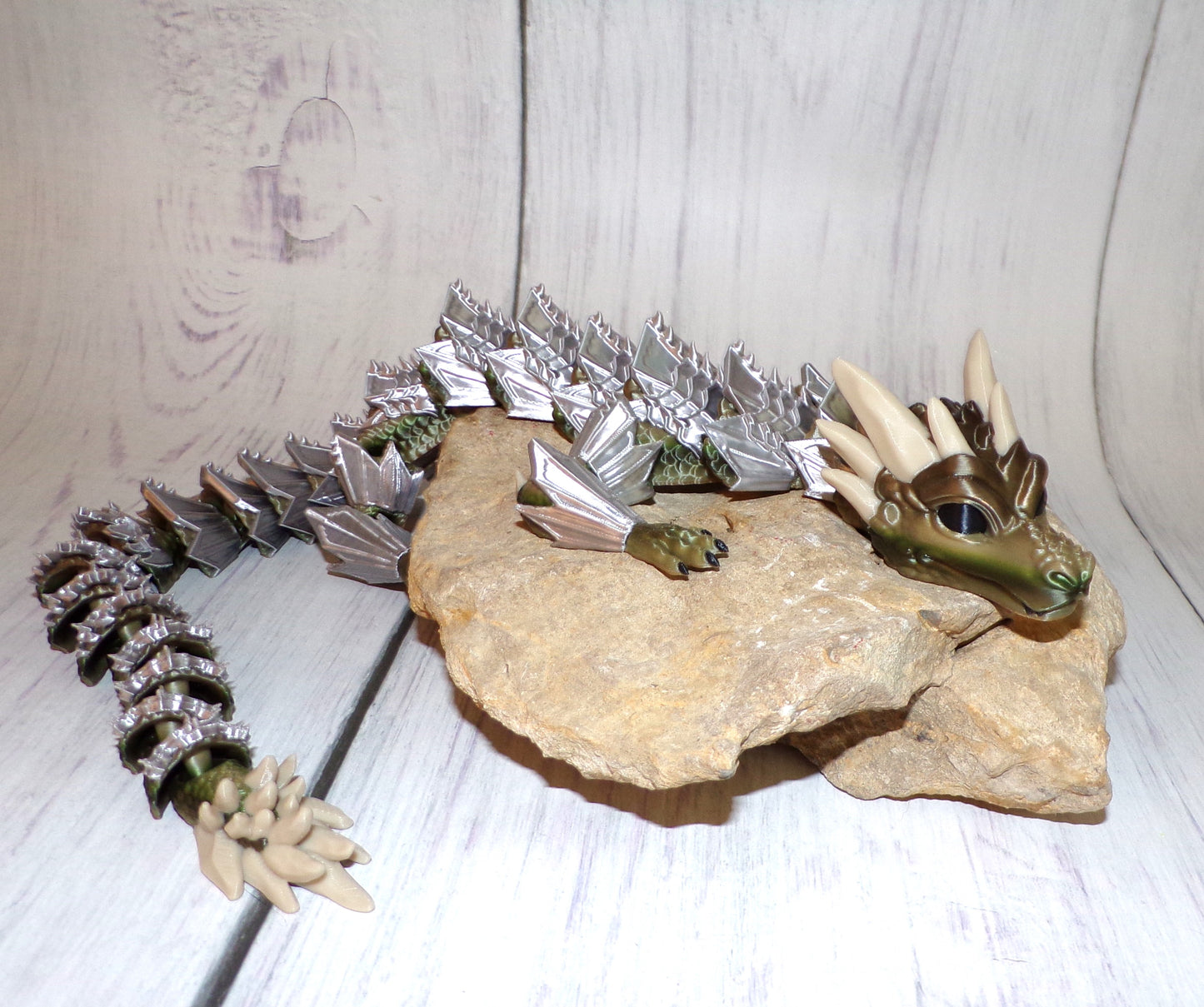 Knight Dragon Articulated 3d Printed - Wonderland 3D Printing