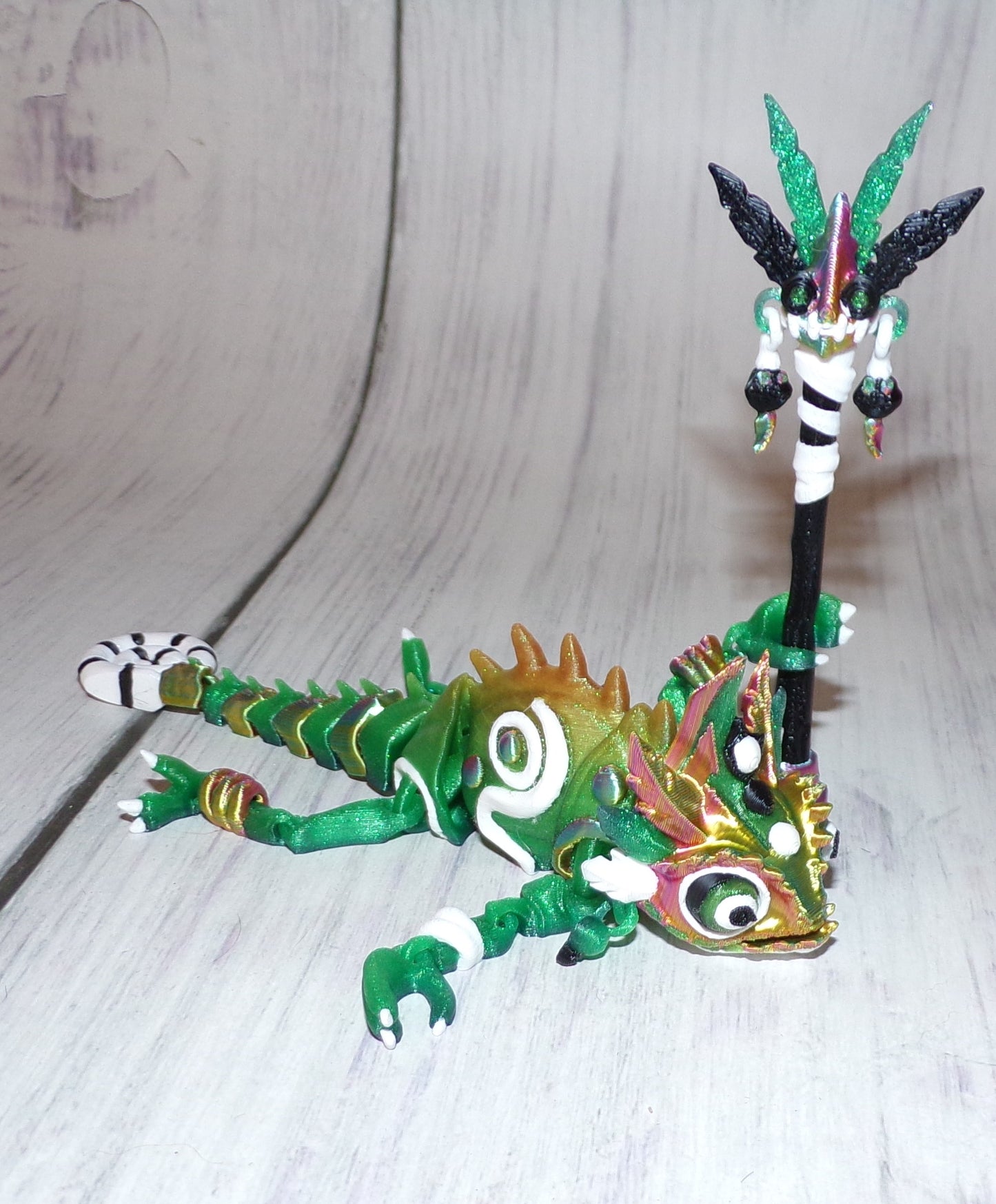 Shaman Chameleon 3d Printed Articulated Figurine - Wonderland 3D Printing
