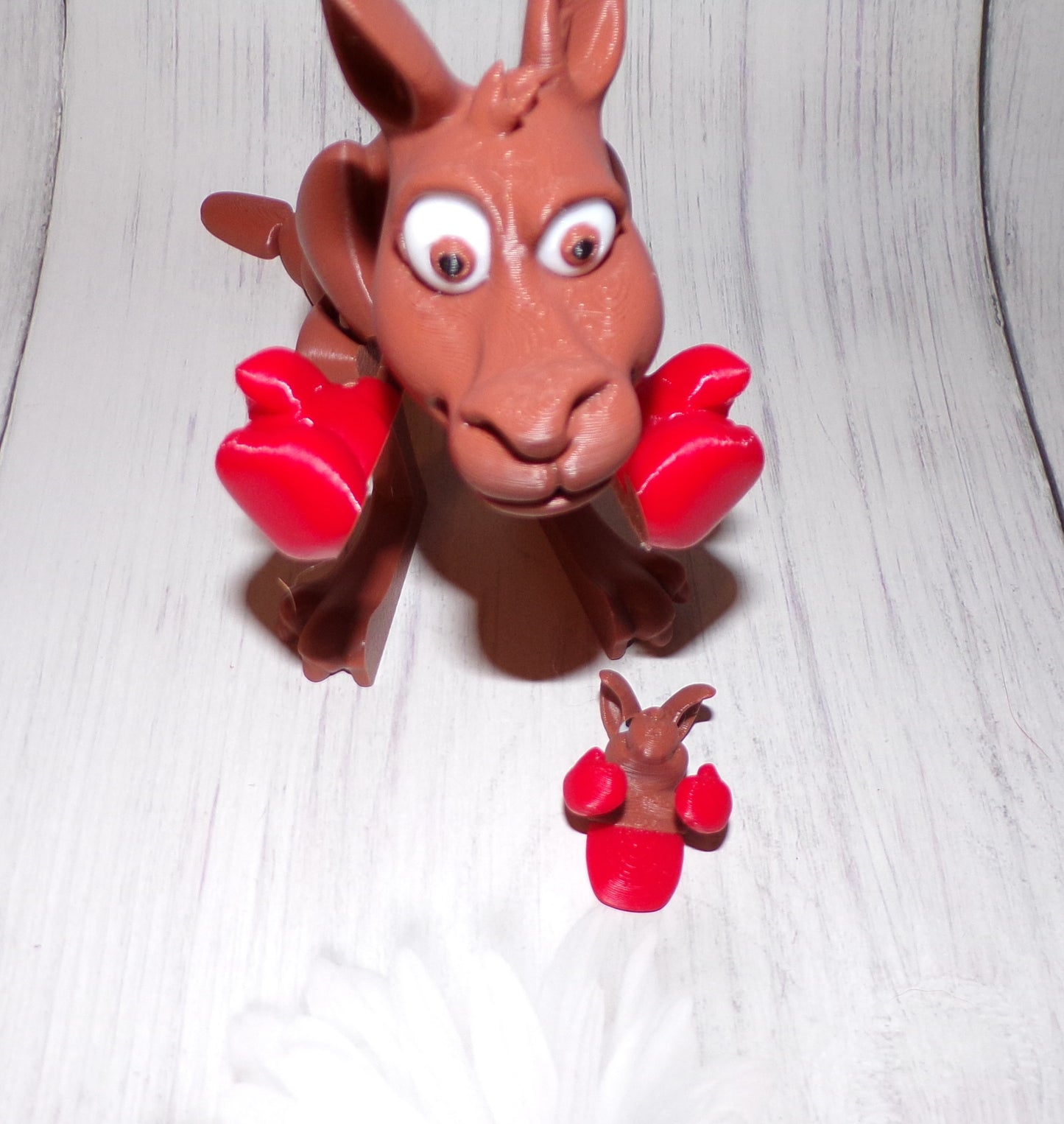Kangaroo with Joey 3D Printed Articulated Figurine - Wonderland 3D Printing