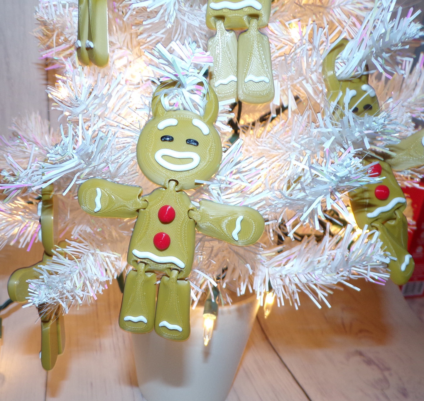 Gingerbread Man 3D Printed Articulated Figurine Ornaments - Wonderland 3D Printing