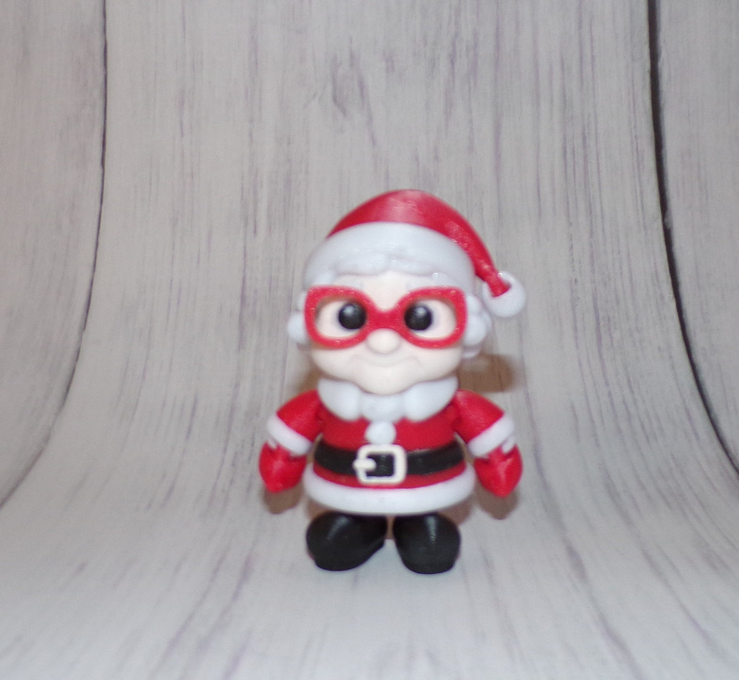 Mrs. Clause, Young Mrs. Clause and Santa 3D Printed Articulated Figurine - Wonderland 3D Printing