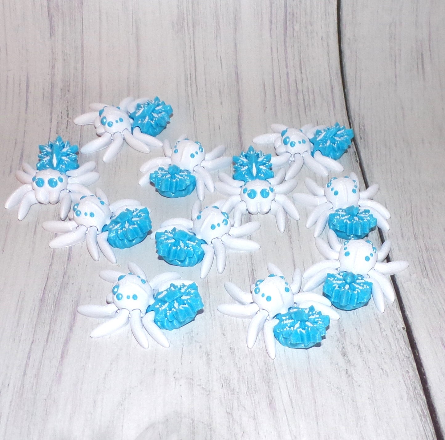 Christmas Spiders 3D Printed Articulated Figurines - Wonderland 3D Printing