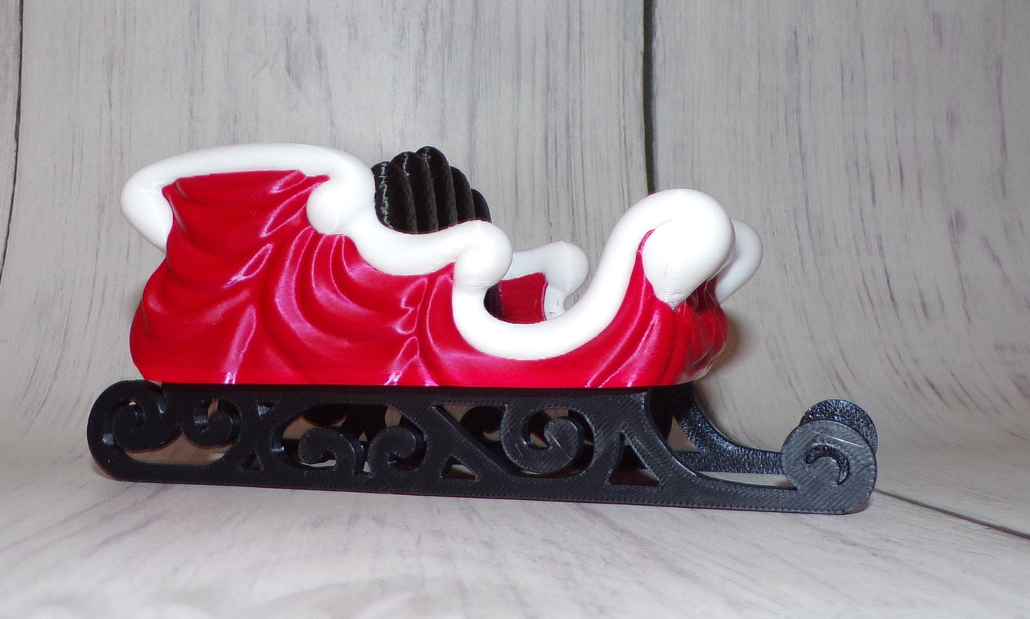 Santa, Sleigh, Snow, and 3 Reindeer Puffling Scene or Sold Separately 3d Printed - Wonderland 3D Printing