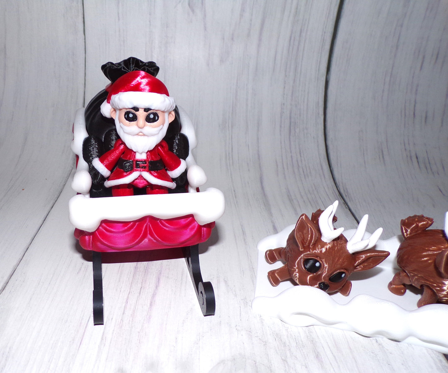 Santa, Sleigh, Snow, and 3 Reindeer Puffling Scene or Sold Separately 3d Printed - Wonderland 3D Printing