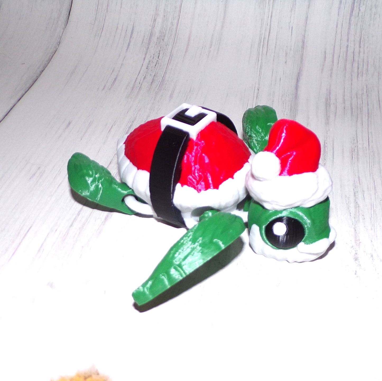 Santa Turtle 3D Printed Articulated Figurine - Wonderland 3D Printing
