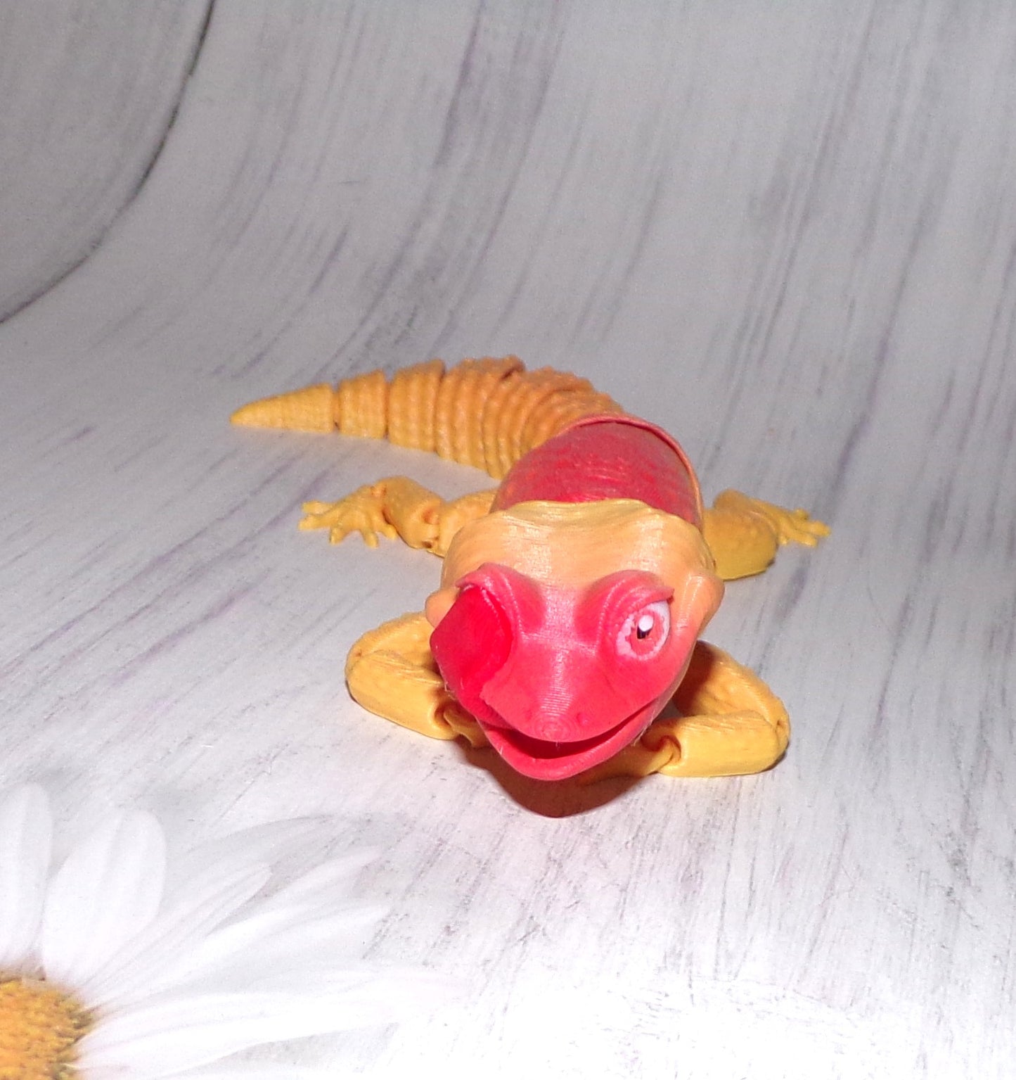 Licking Gecko - Wonderland 3D Printing