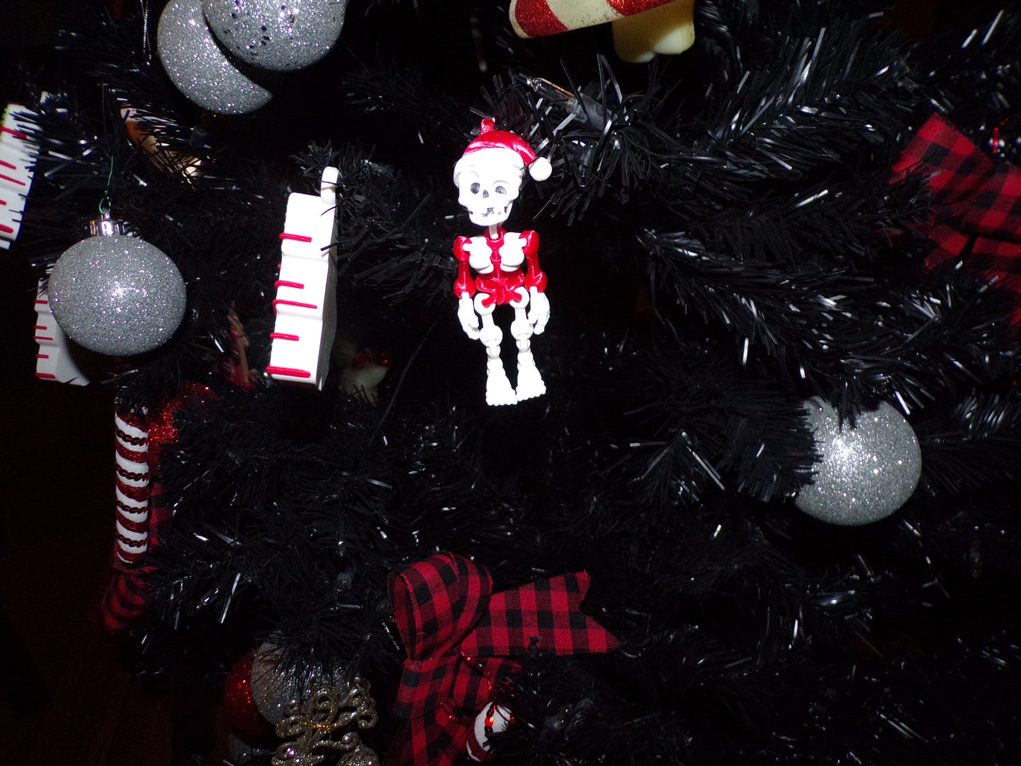 Santa Skeleton 3d Printed Articulated Figurine- Magnet, Ornament or Regular - Wonderland 3D Printing