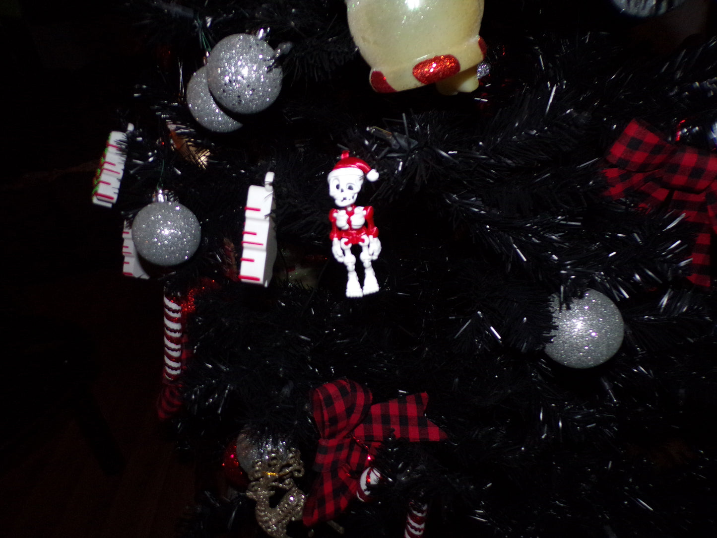 Santa Skeleton 3d Printed Articulated Figurine- Magnet, Ornament or Regular - Wonderland 3D Printing