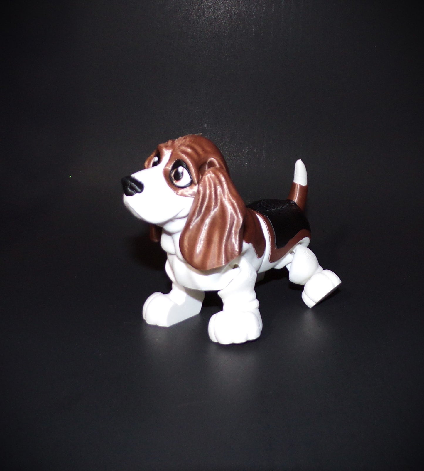Basset Hound 3D Printed Articulated Figurine - Wonderland 3D Printing