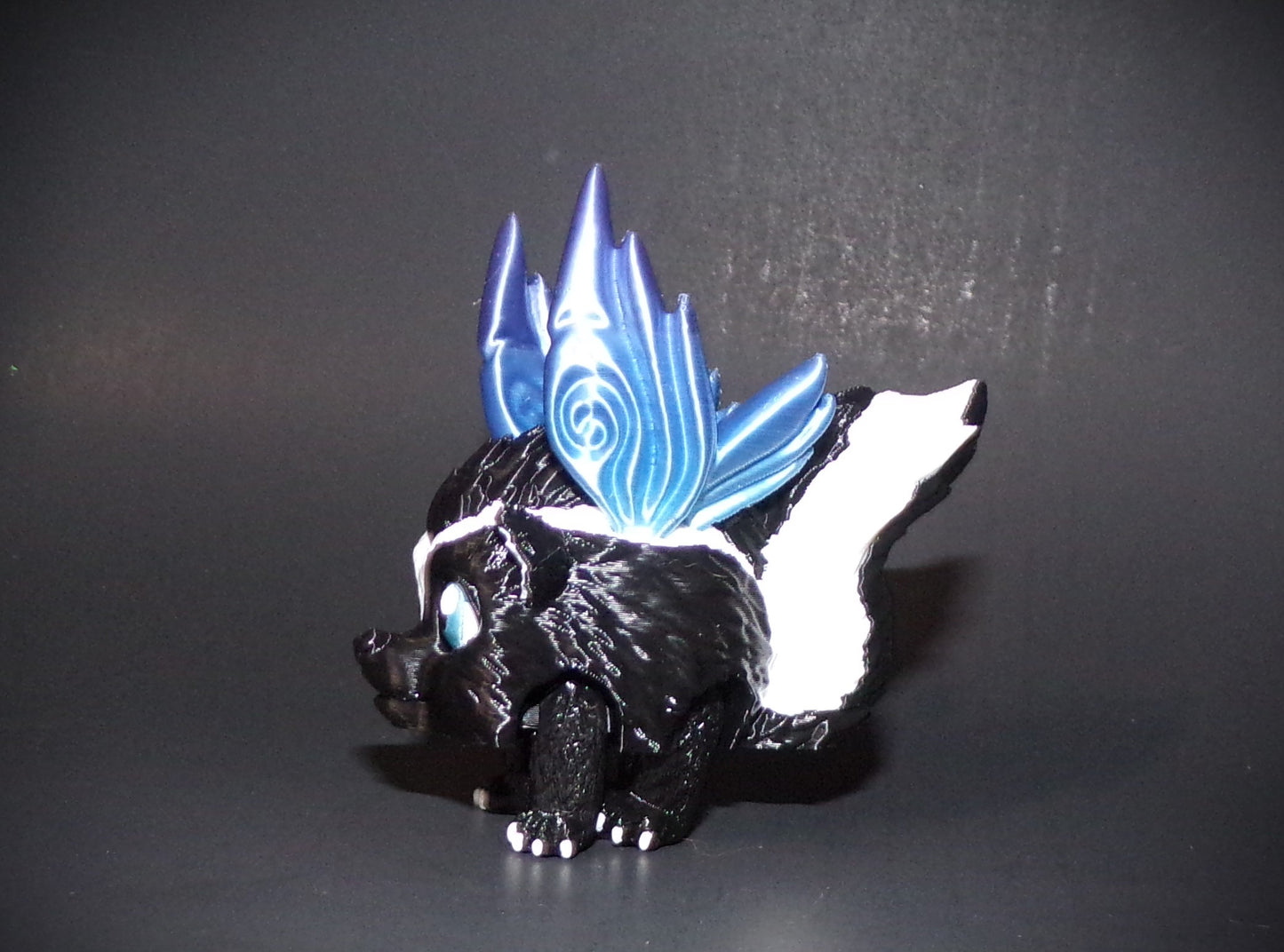 Raccoon, Chinchilla, Hedgehog, Squirrel, Fox, Skunk or Skunkerbell Puff Articulated 3d Printed Figurine - Wonderland 3D Printing