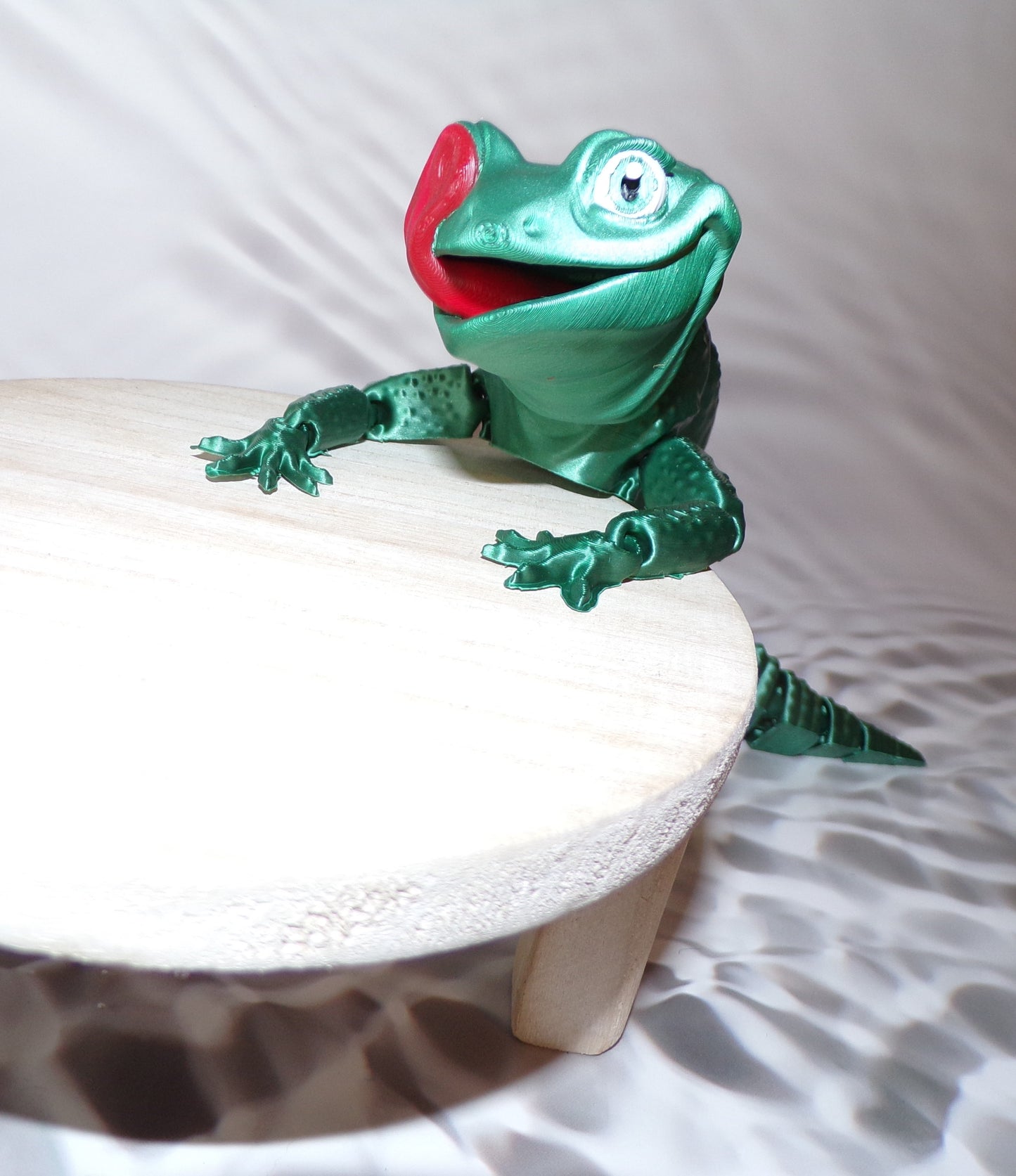 Licking Gecko - Wonderland 3D Printing