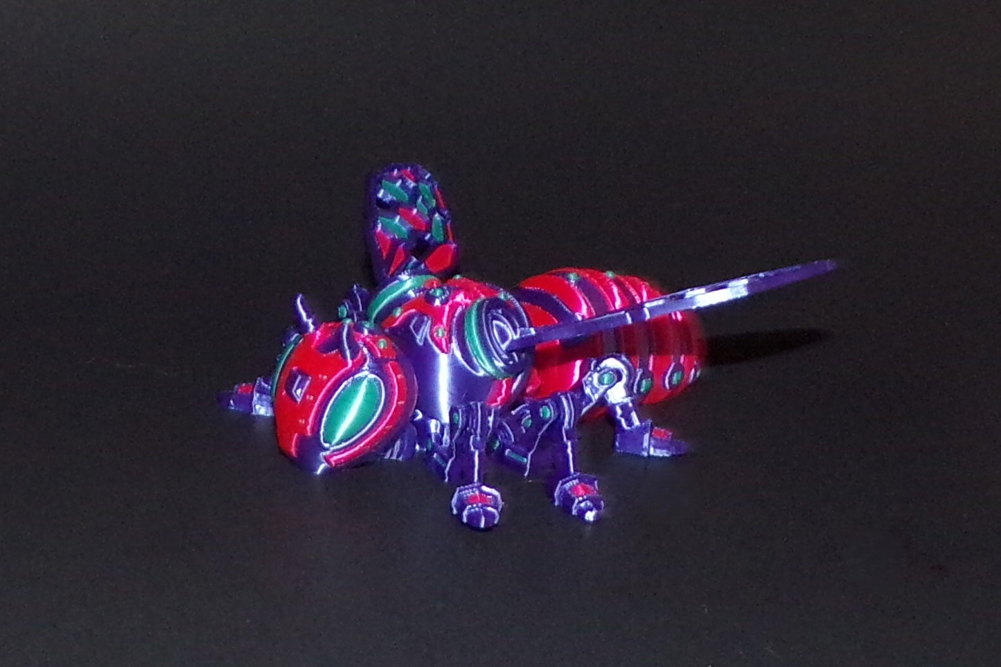 Cyber Bee 3d printed articulated figurine - Wonderland 3D Printing
