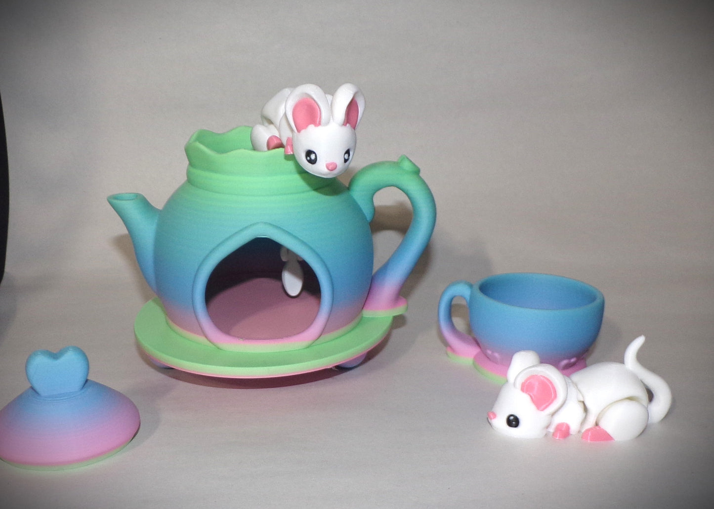 Mouse Tea Party Set Articulated 3d Printed Figurine - Wonderland 3D Printing