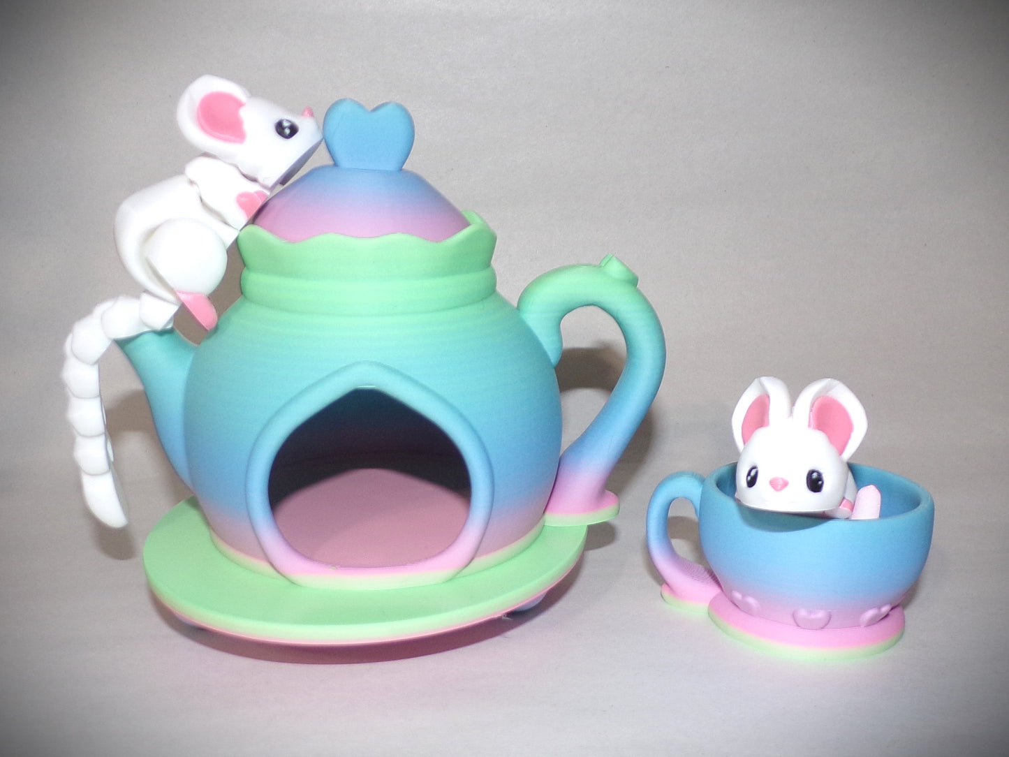 Mouse Tea Party Set Articulated 3d Printed Figurine - Wonderland 3D Printing