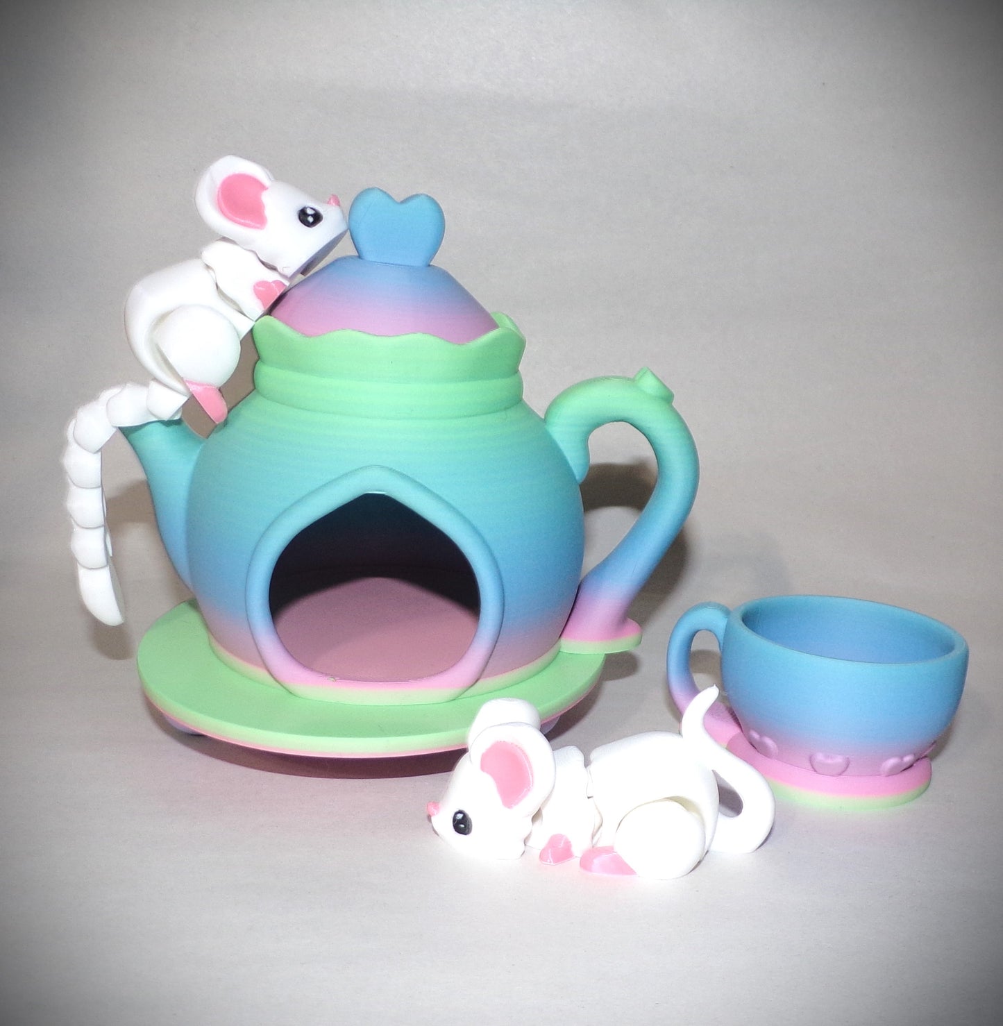 Mouse Tea Party Set Articulated 3d Printed Figurine - Wonderland 3D Printing