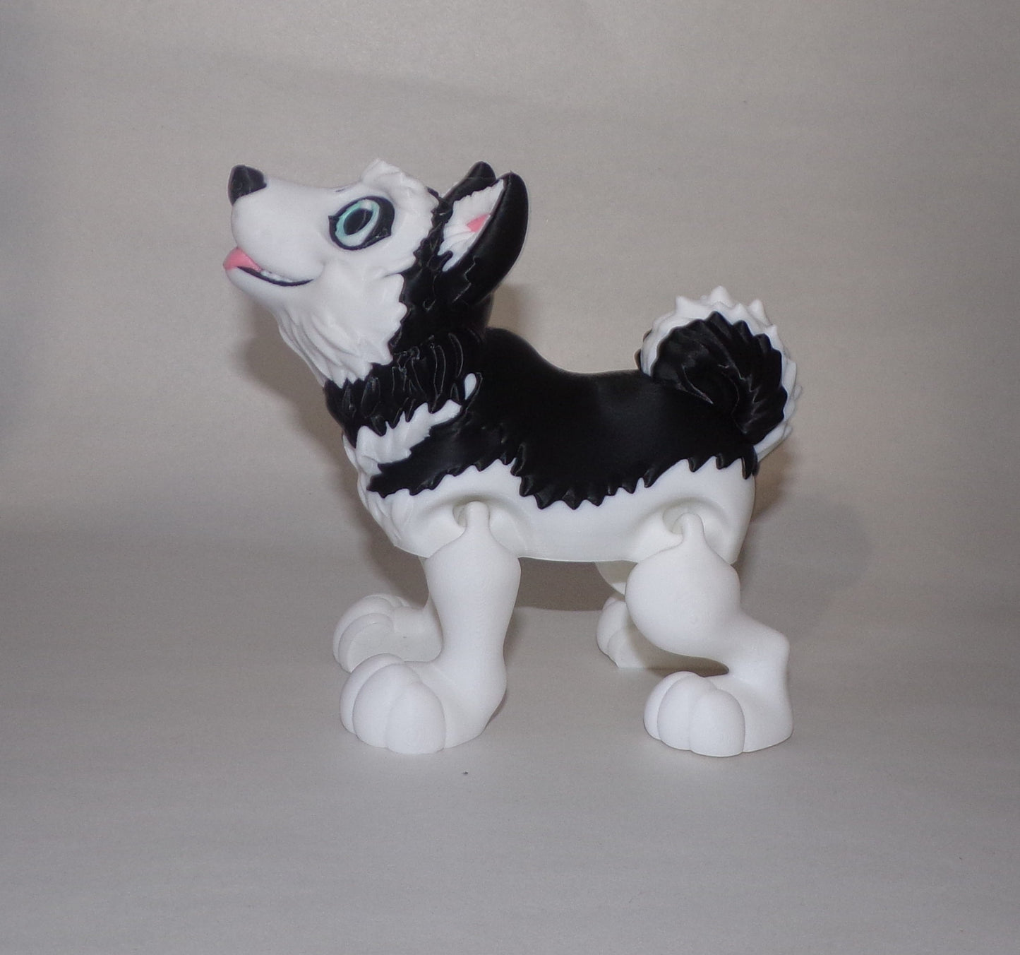 Husky 3D Printed Articulated Figurine - Wonderland 3D Printing