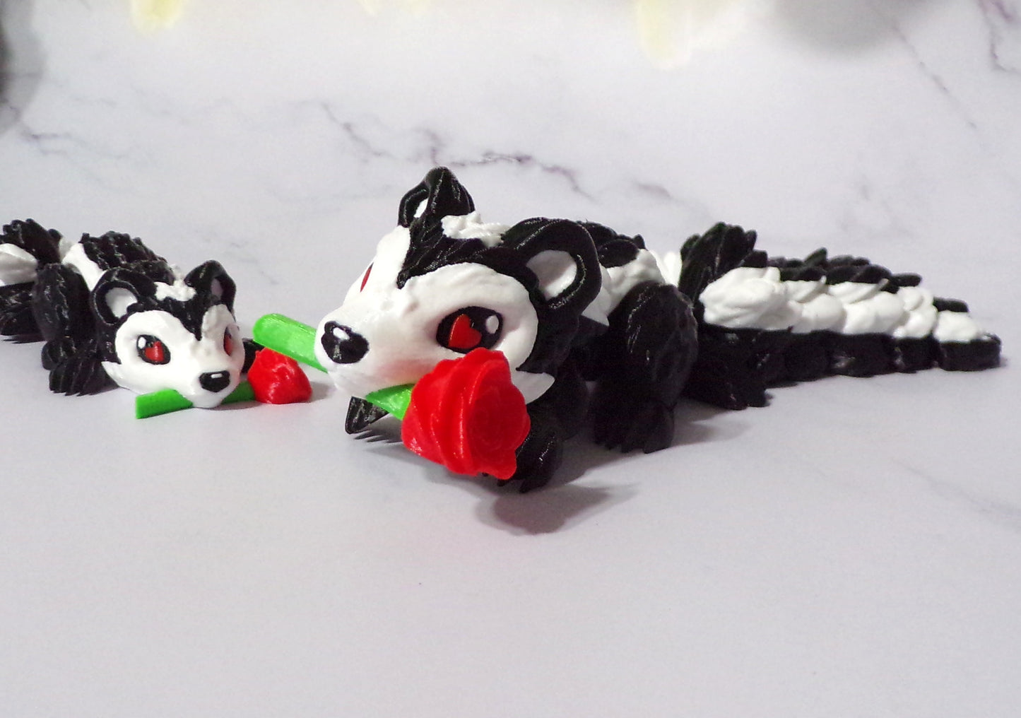 Romantic Skunk 3D Printed Flexi Fidget Articulated Figurine - Wonderland 3D Printing