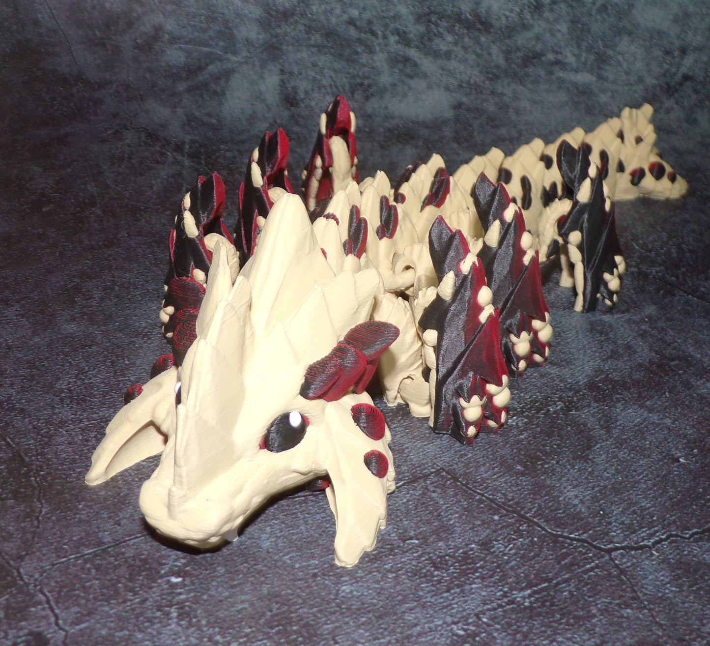Dune Baby Dragon: 3D Printed Articulated Fidget Toy - Free Shipping Included! - Wonderland 3D Printing
