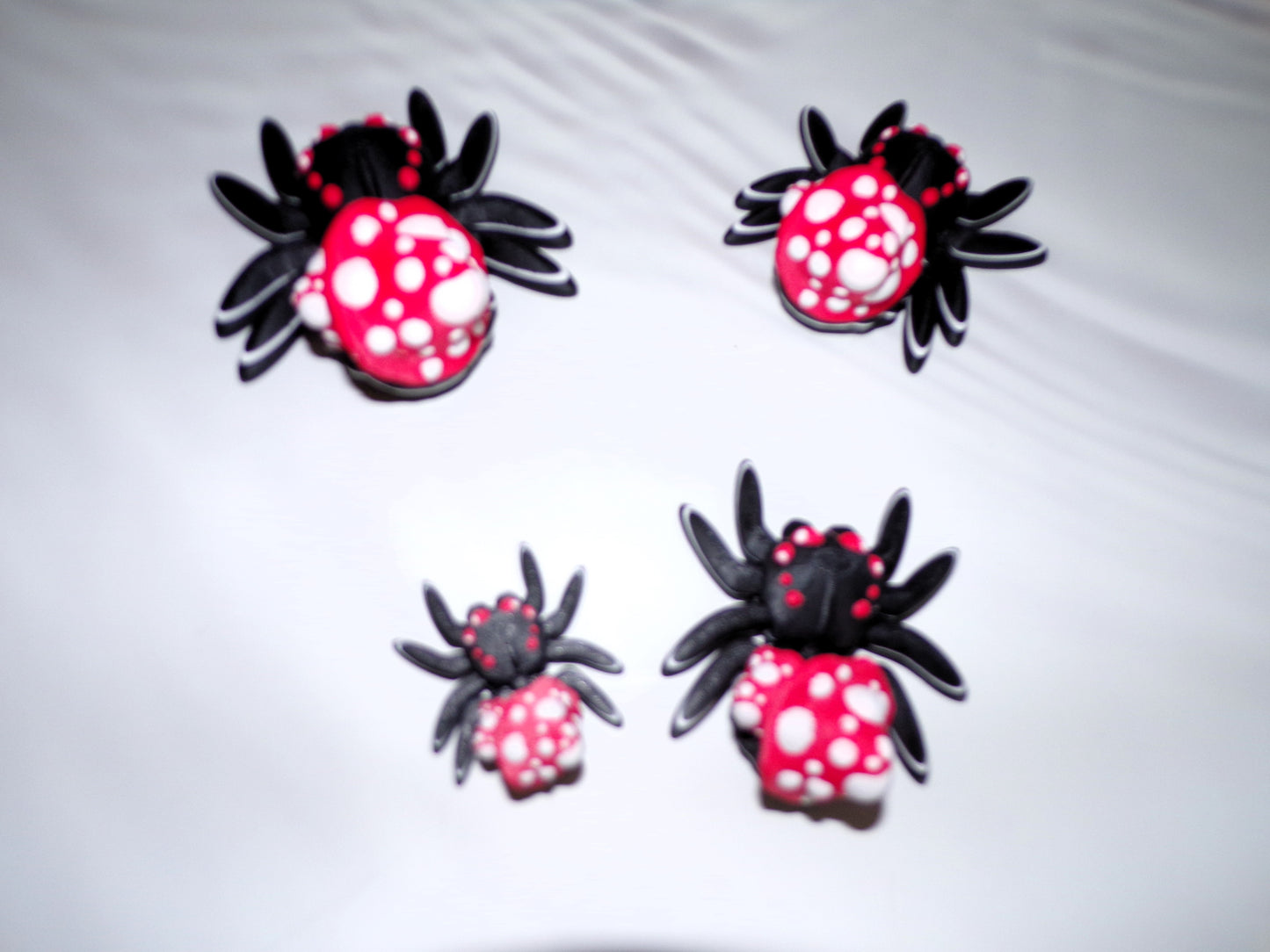 Tiny Mushroom Spider-3D printed - Wonderland 3D Printing
