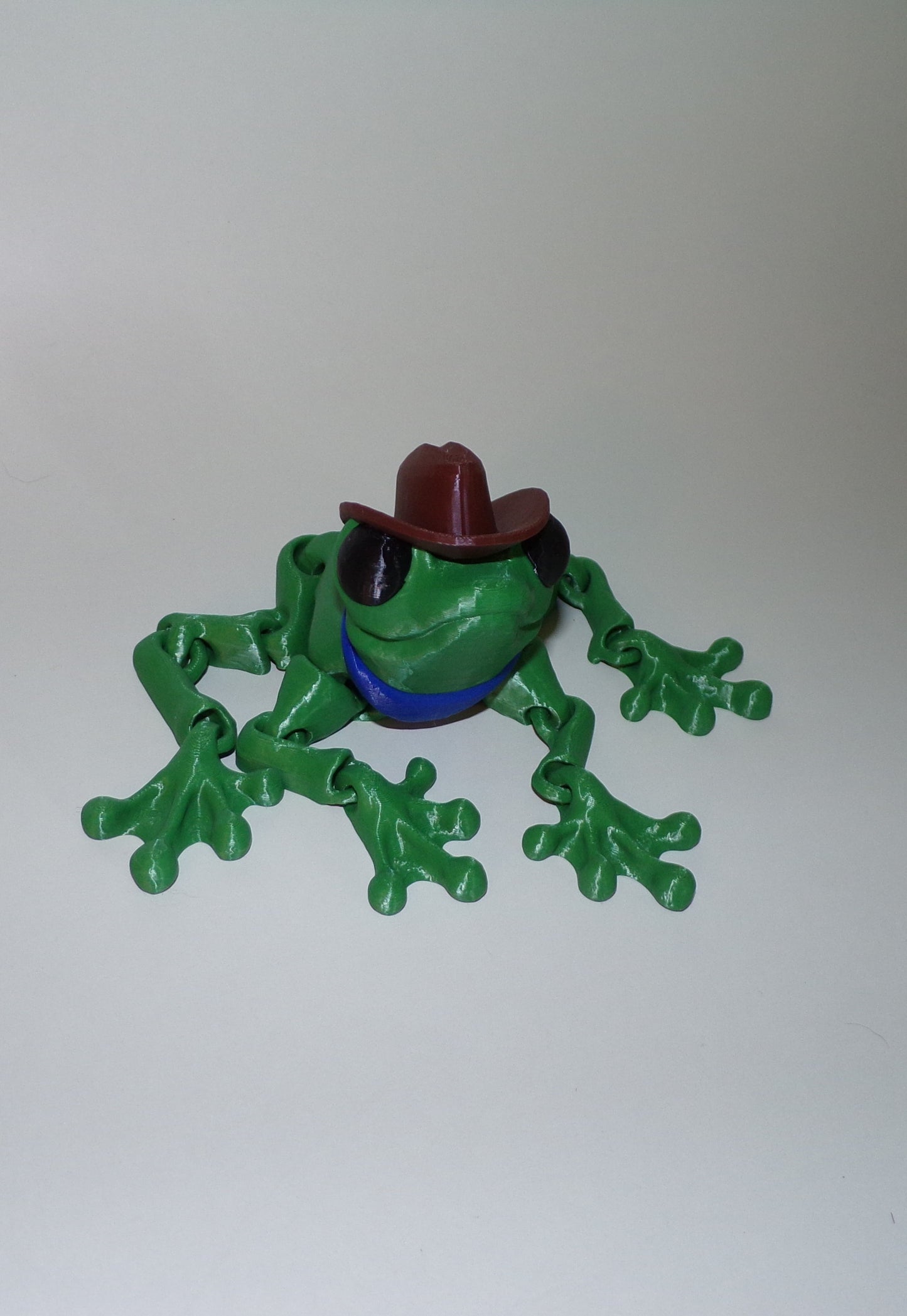 Cowboy Frog: 3D Printed Articulated Fidget Toy - Wonderland 3D Printing