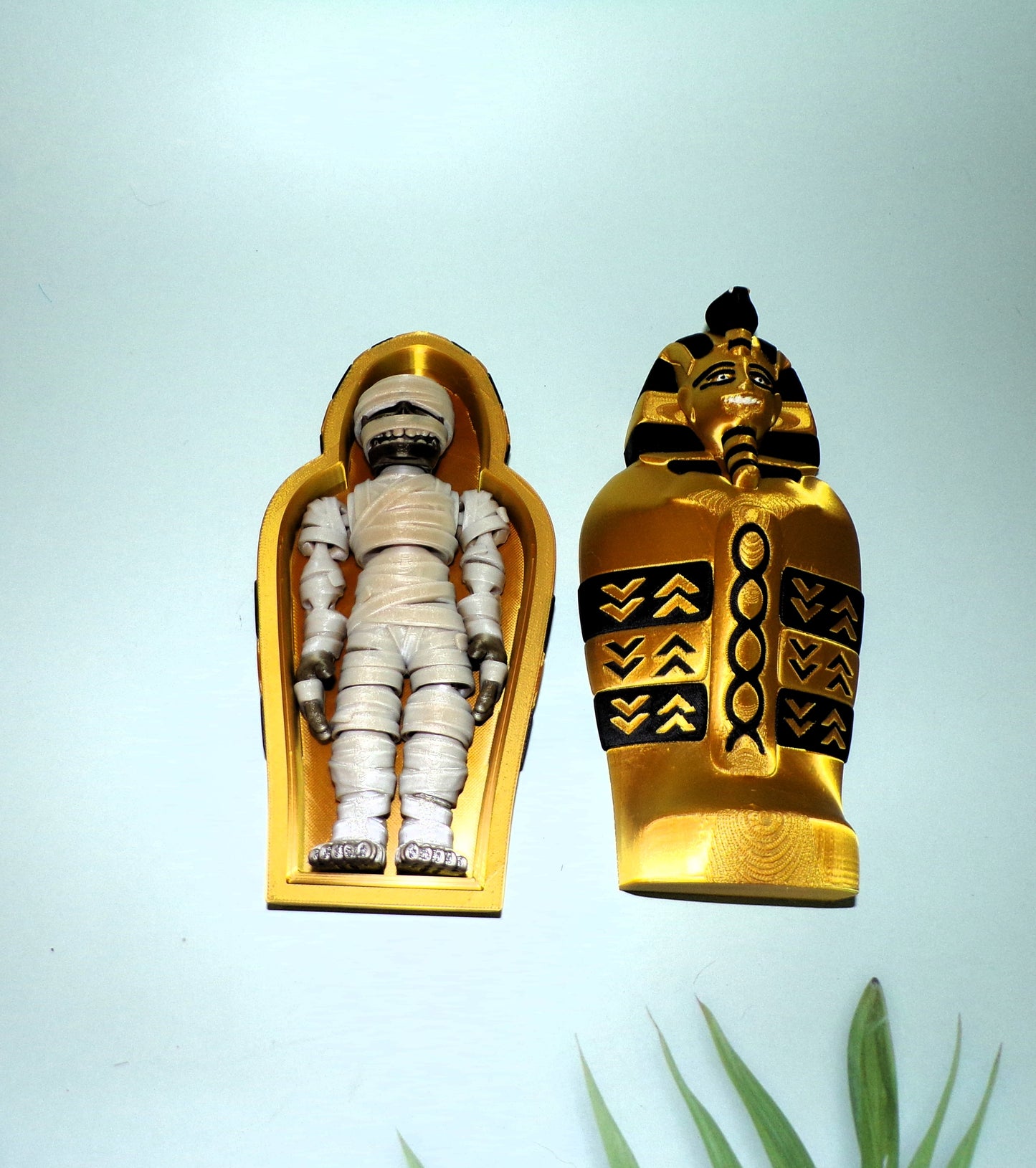 Mummy and Sarcophagus Set 3D Printed Articulated Figurine - Wonderland 3D Printing