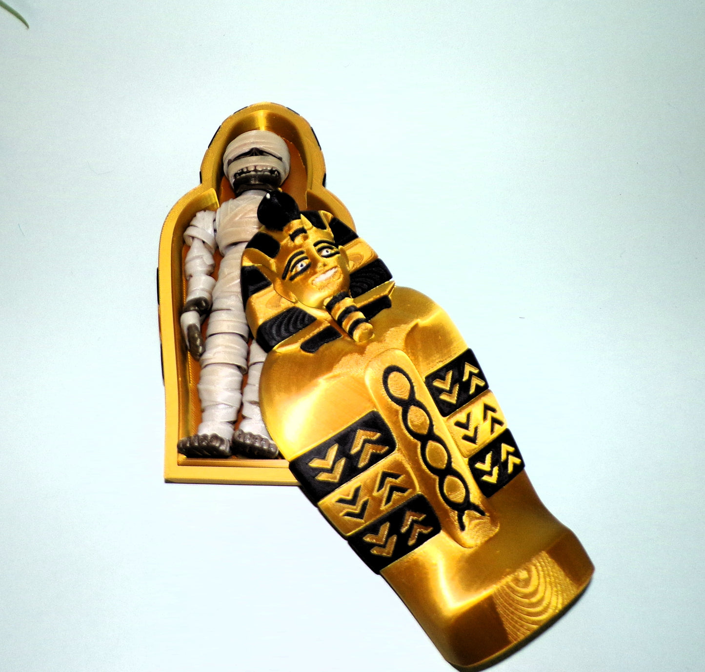 Mummy and Sarcophagus Set 3D Printed Articulated Figurine - Wonderland 3D Printing