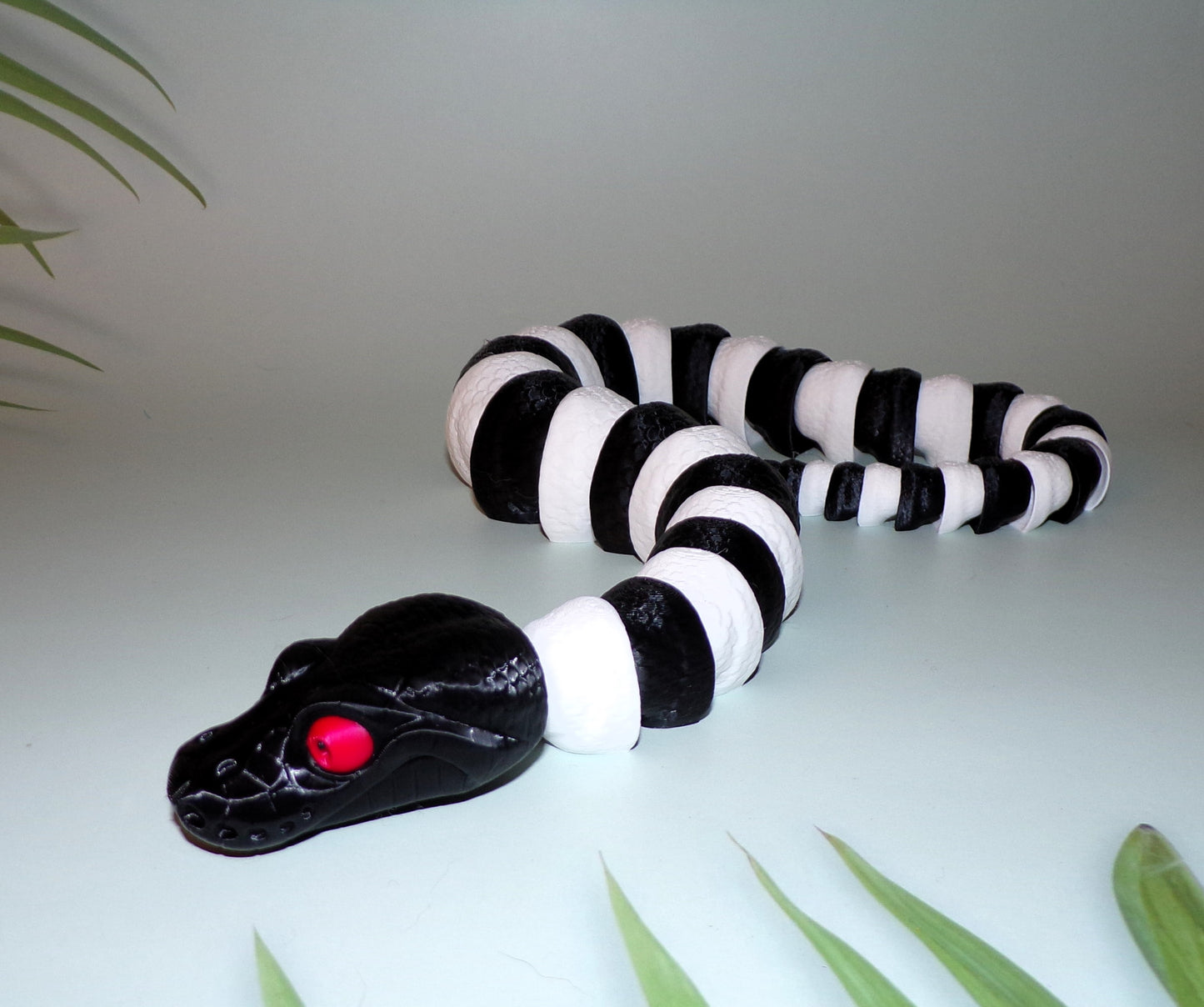 Choose Any Color Combo, Crazy Snake, Articulated Snake, Fidget Snake, 3D Printed Snake - Wonderland 3D Printing