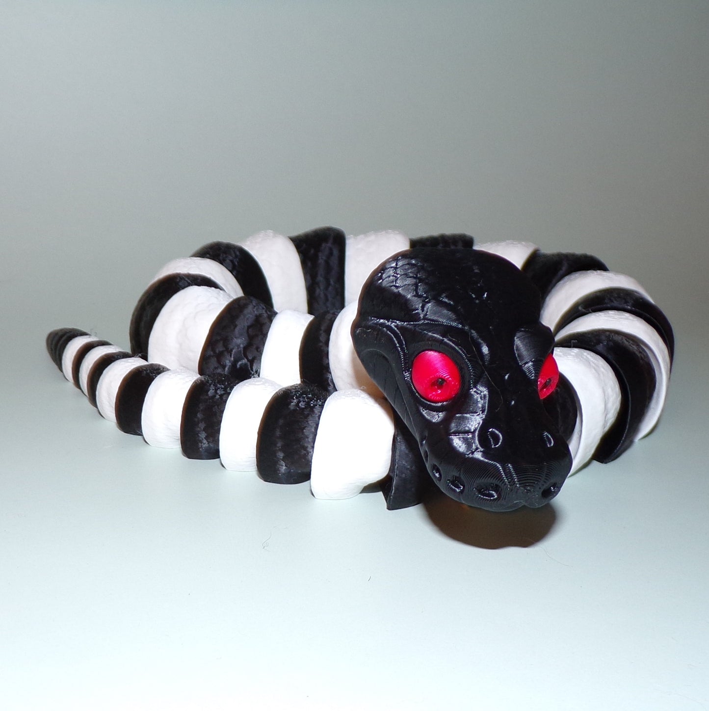 Choose Any Color Combo, Crazy Snake, Articulated Snake, Fidget Snake, 3D Printed Snake - Wonderland 3D Printing