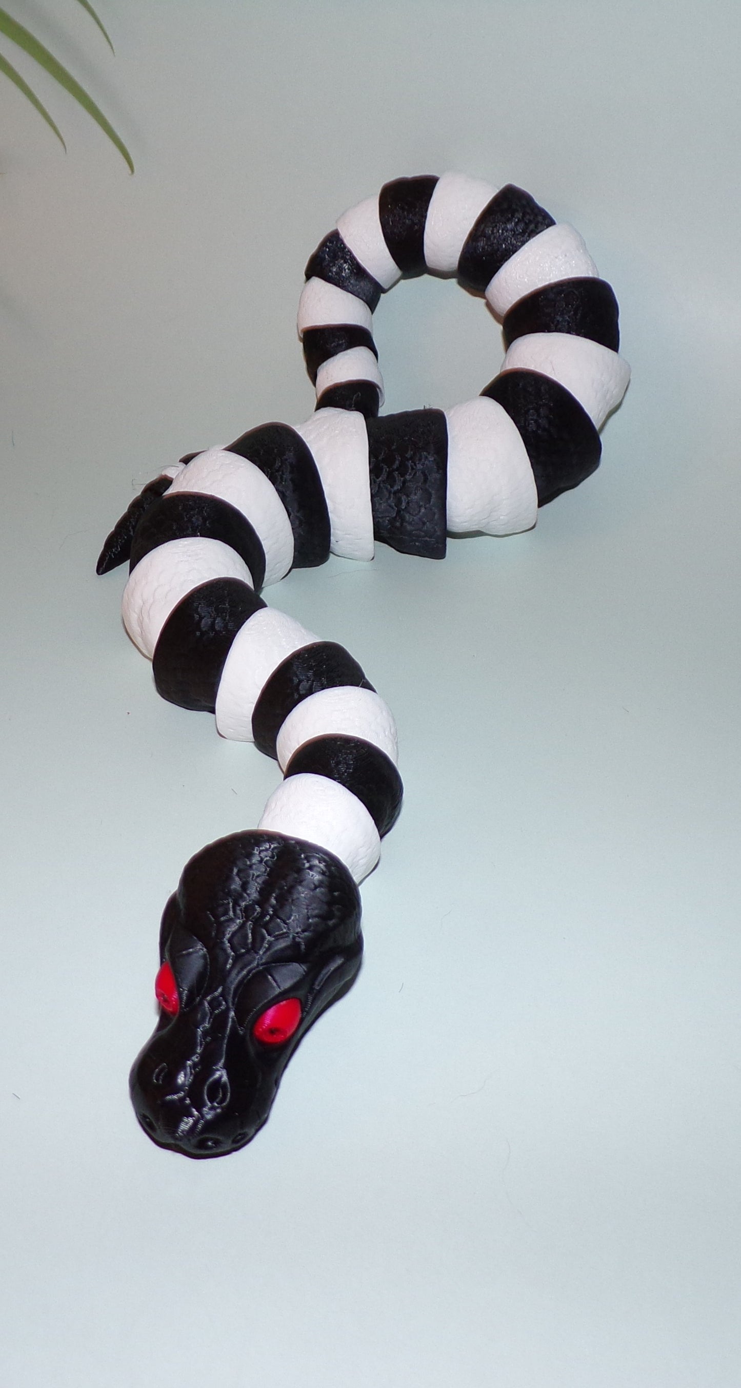 Choose Any Color Combo, Crazy Snake, Articulated Snake, Fidget Snake, 3D Printed Snake - Wonderland 3D Printing