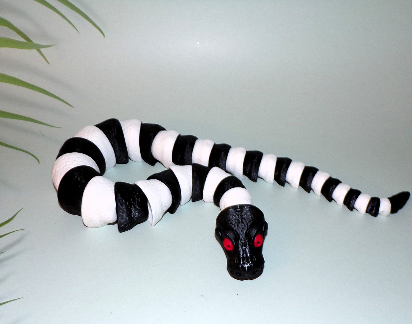 Choose Any Color Combo, Crazy Snake, Articulated Snake, Fidget Snake, 3D Printed Snake - Wonderland 3D Printing