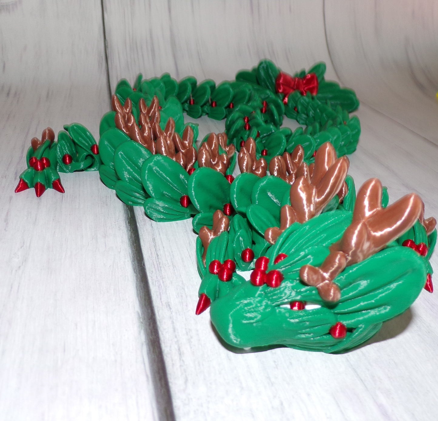 Mistletoe Dragon and Baby Dragon Articulated 3d printed - Wonderland 3D Printing