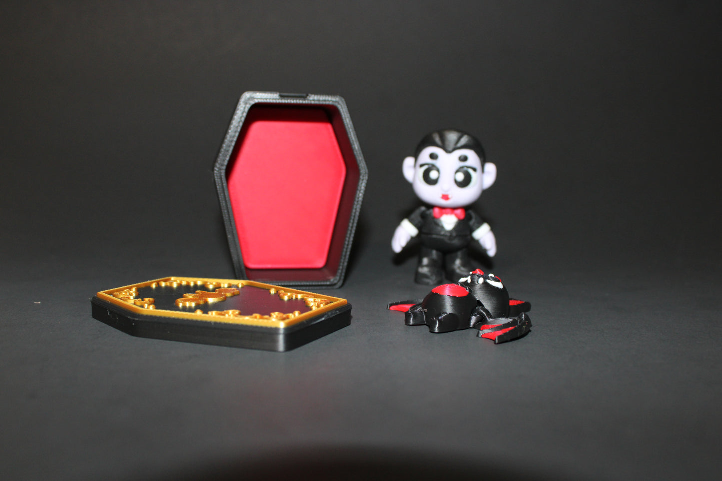 3D Printed Articulated Dracula with Coffin and Tiny bat 2.5"