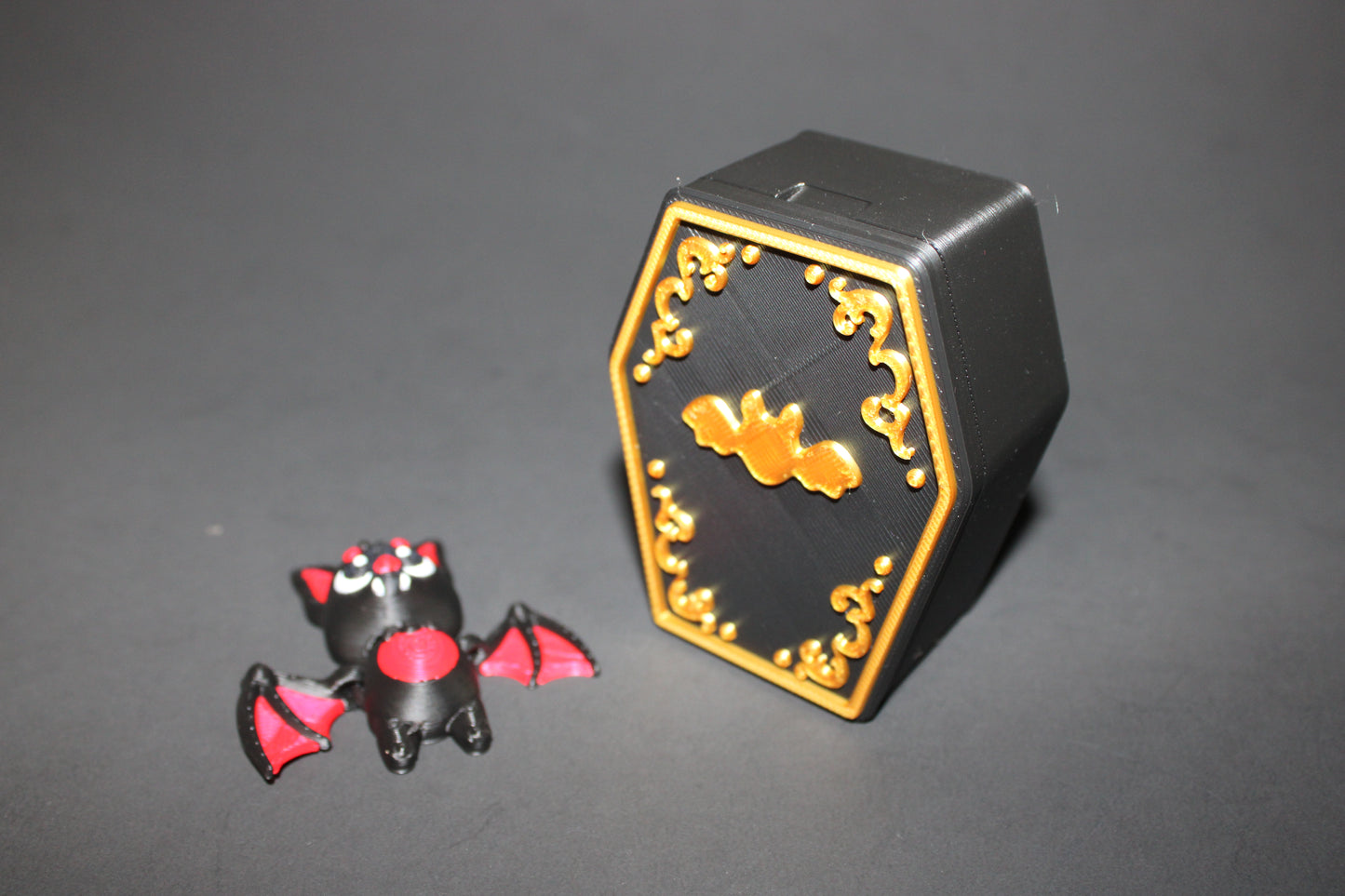 3D Printed Articulated Dracula with Coffin and Tiny bat 2.5"