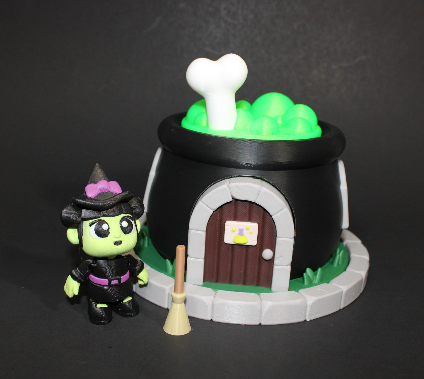 3D Printed Articulated Witch with Cauldron House, comes with 2 Witches, 2brroms and 2 cats