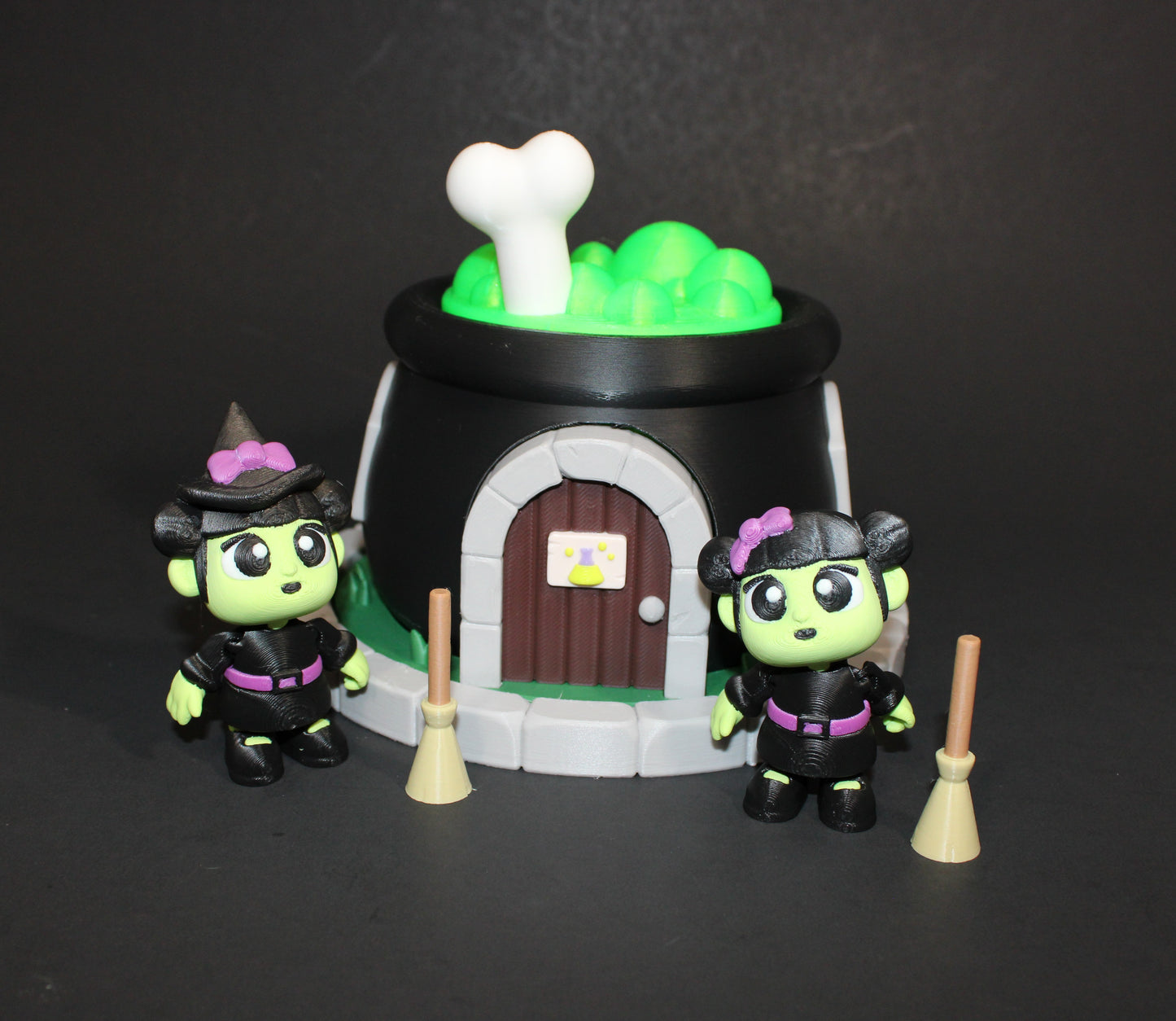 3D Printed Articulated Witch with Cauldron House, comes with 2 Witches, 2brroms and 2 cats