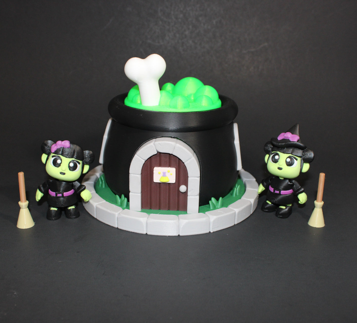 3D Printed Articulated Witch with Cauldron House, comes with 2 Witches, 2brroms and 2 cats