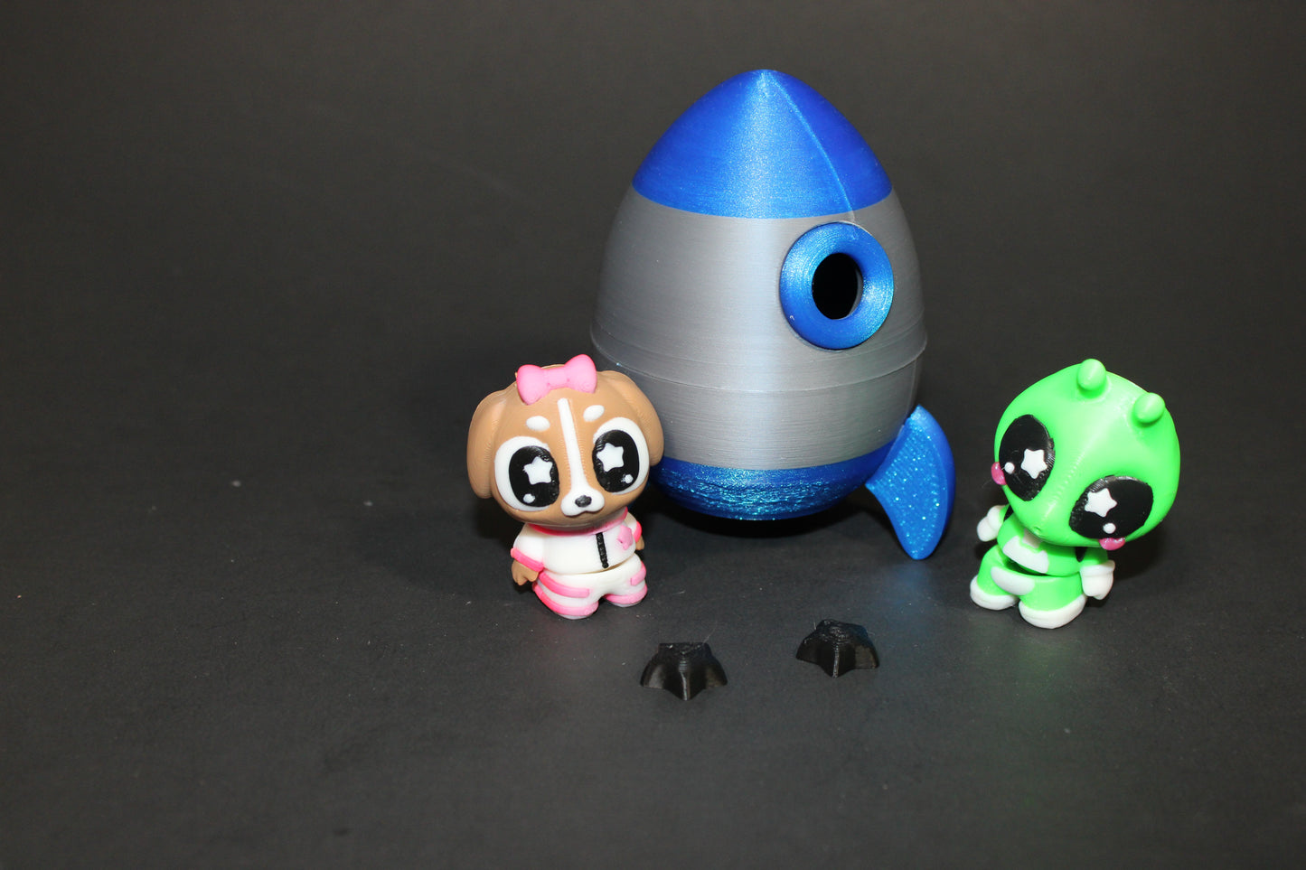 3D Printed Flexi Astro Dog and Alien with Spaceship
