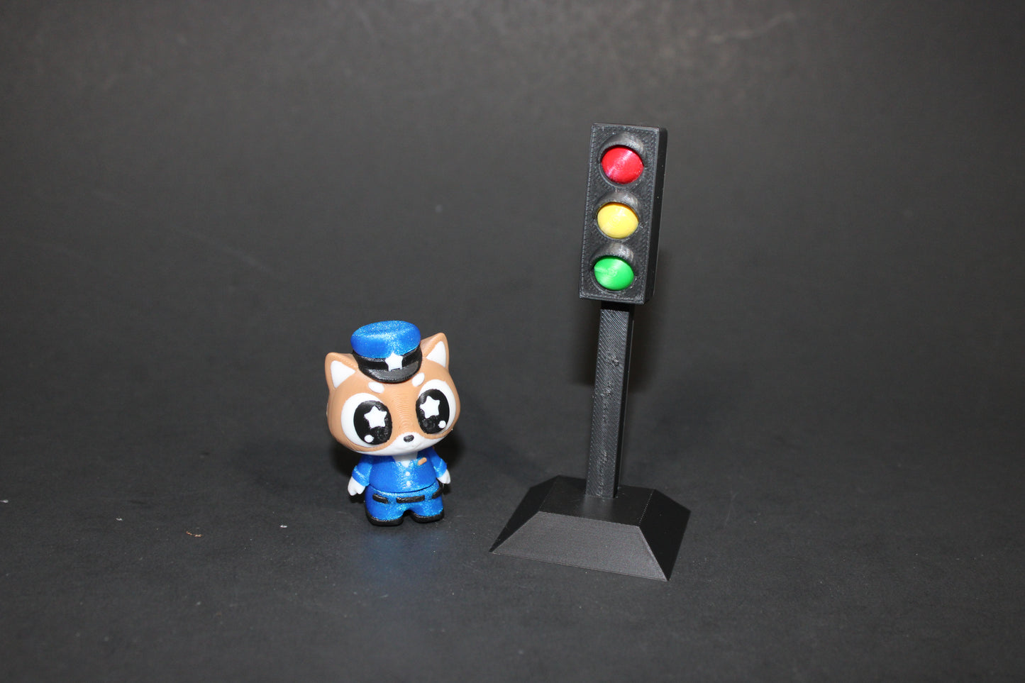 3D Printed Flexi Police Dog with Stop Light
