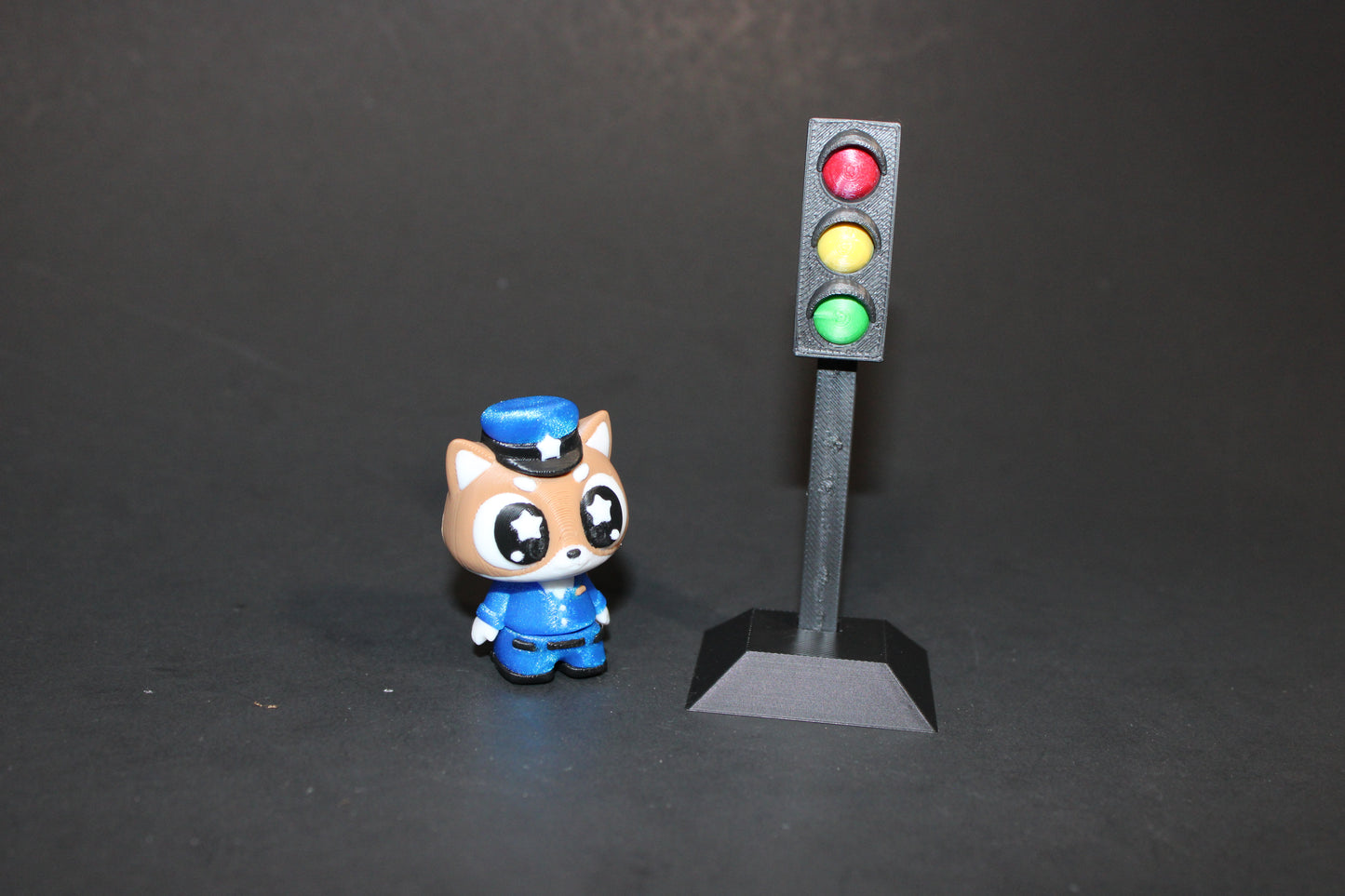 3D Printed Flexi Police Dog with Stop Light