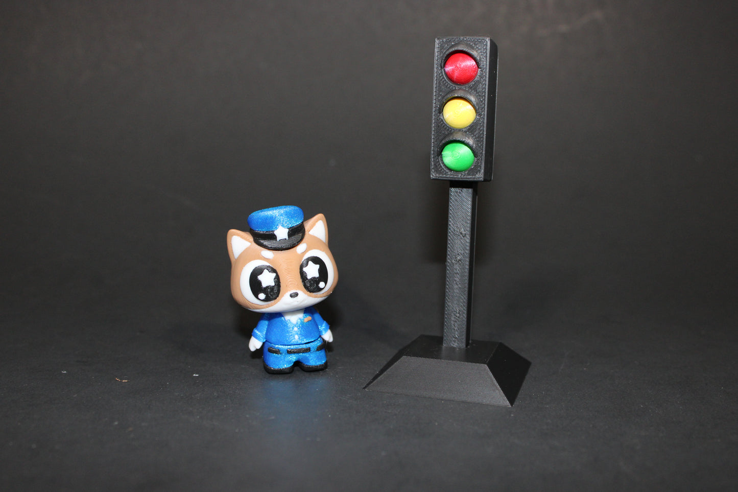 3D Printed Flexi Police Dog with Stop Light