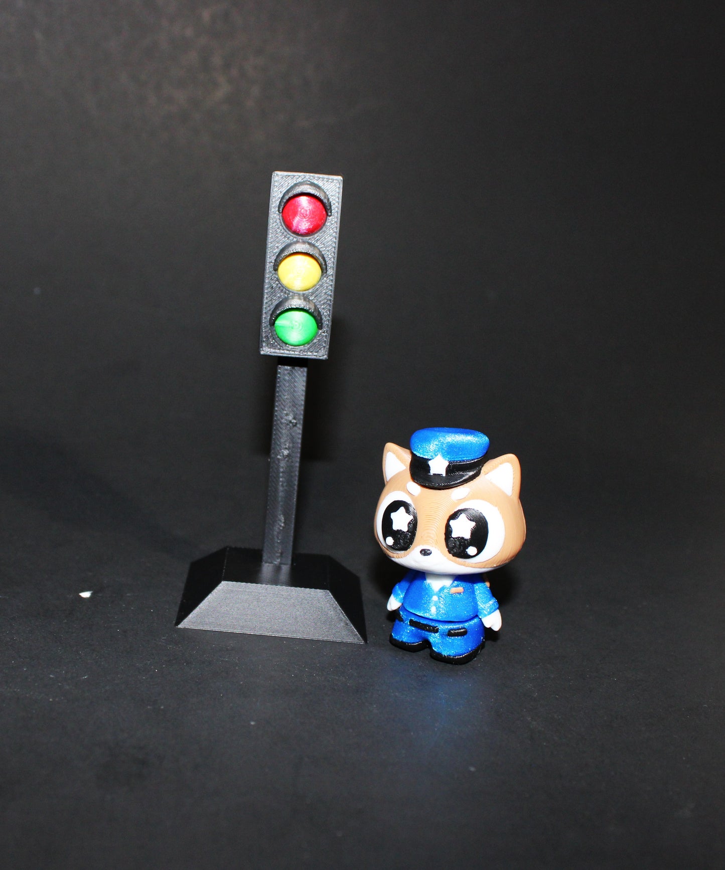 3D Printed Flexi Police Dog with Stop Light