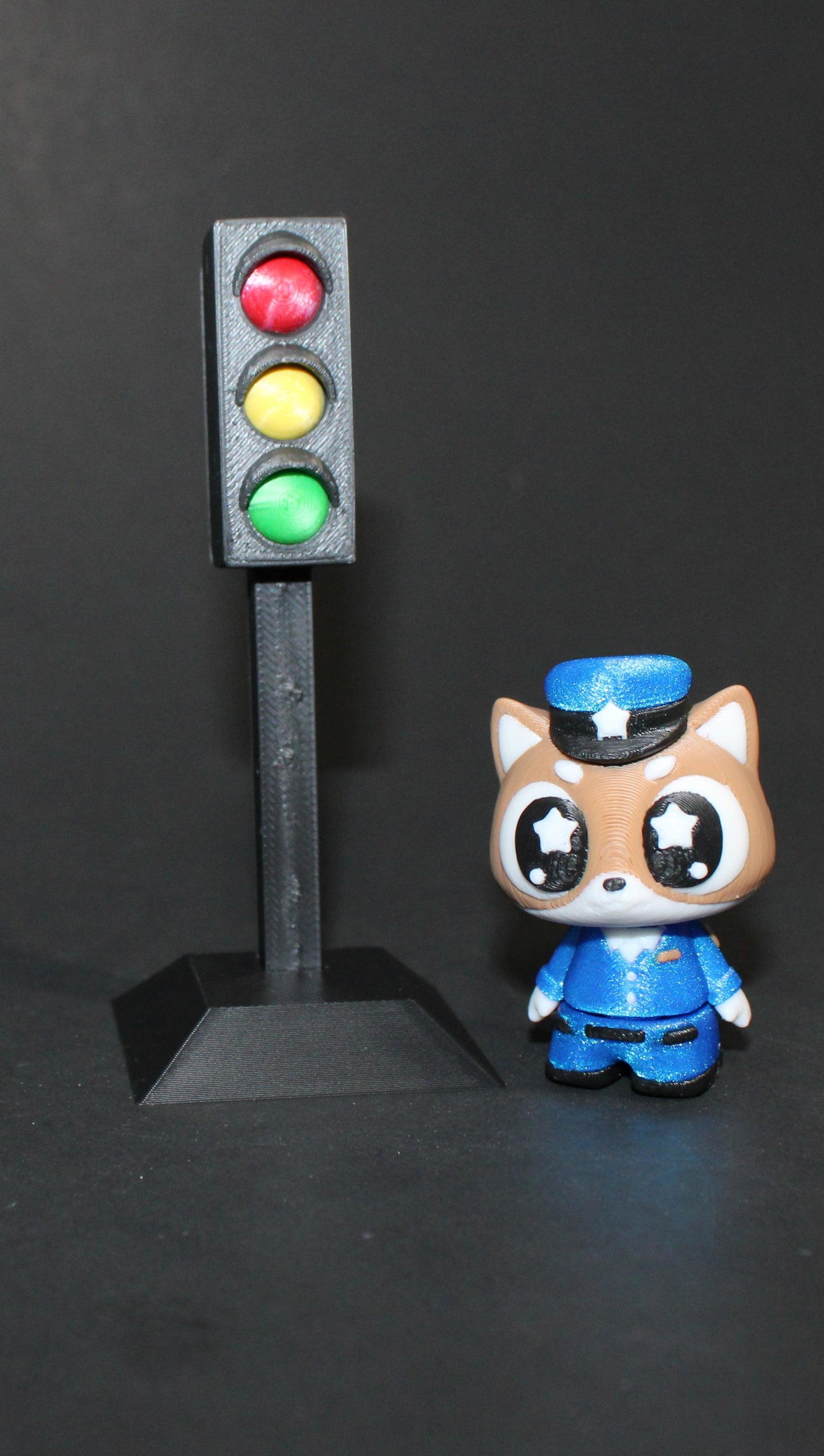 3D Printed Flexi Police Dog with Stop Light