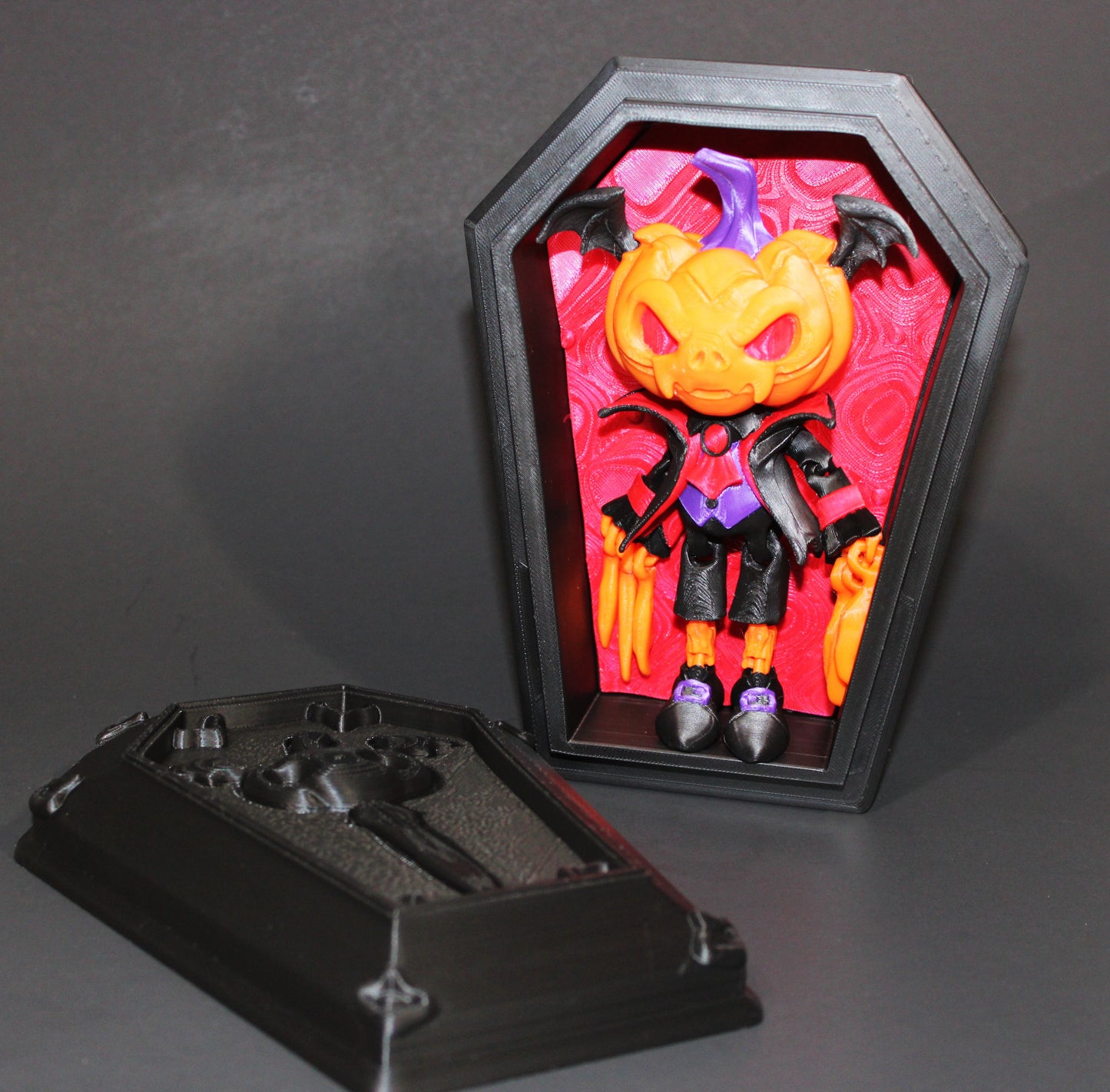 3D Printed Articulated Pumpkin Dracula with Coffin Figurine