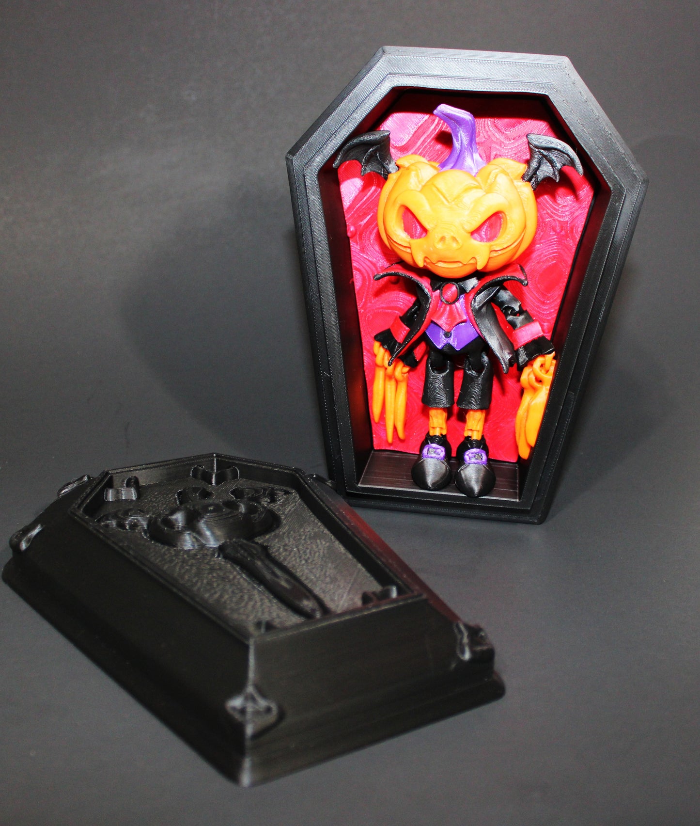 3D Printed Articulated Pumpkin Dracula with Coffin Figurine