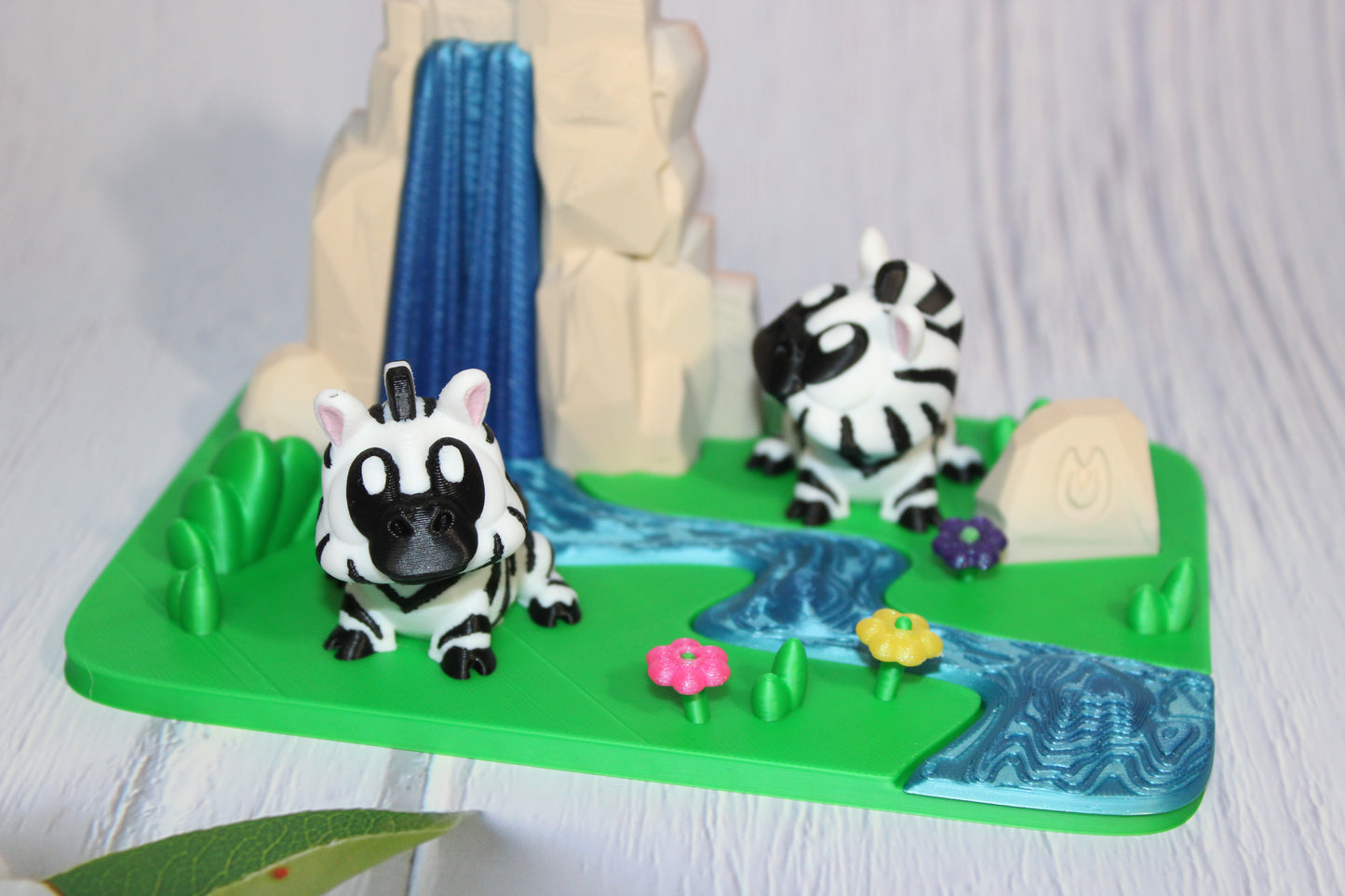 Zebras with Waterfall Play set-3D Printed Articulated