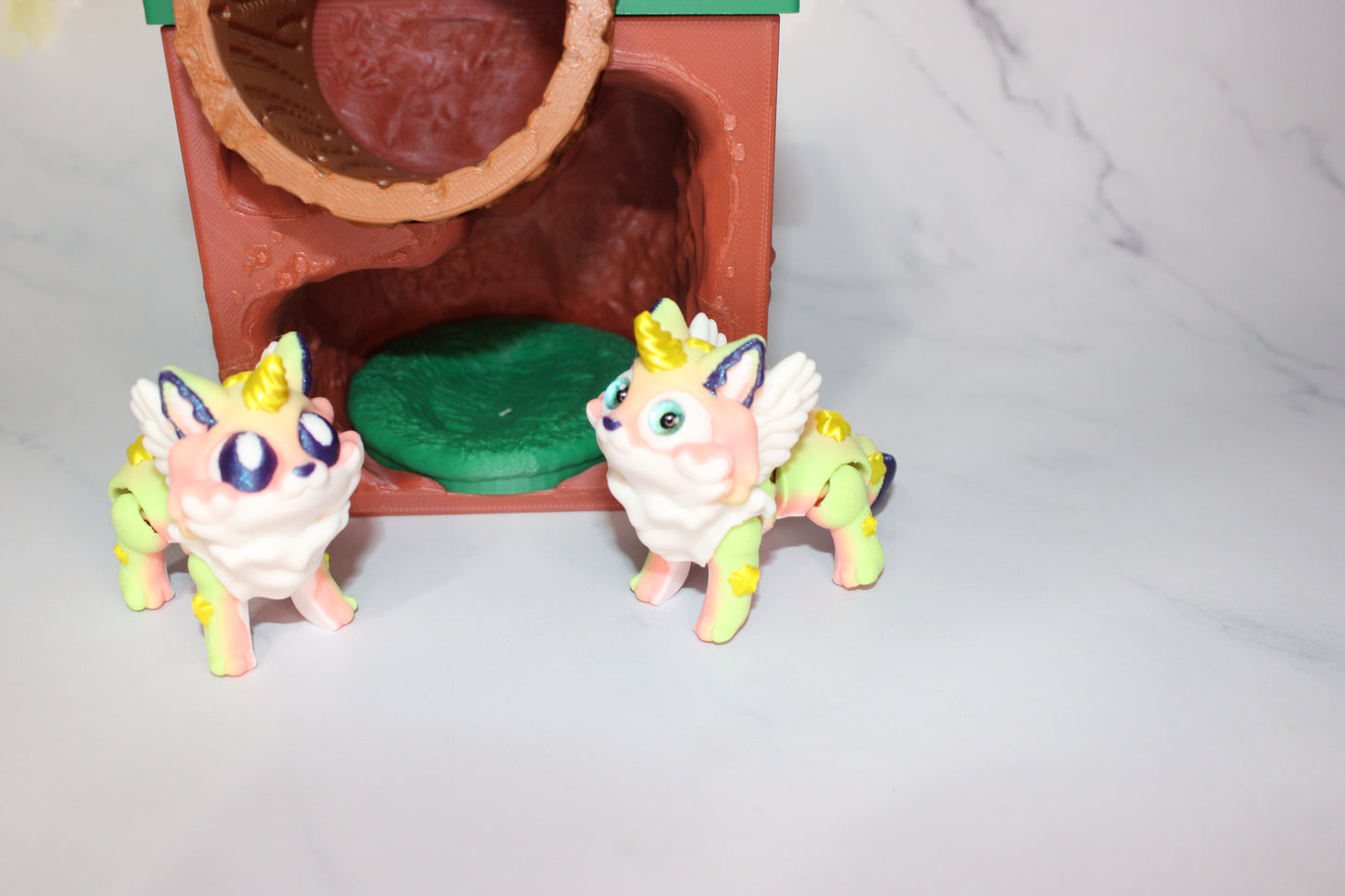 Lynx or Mythical Lynx with Den Options 3D Printed Articulated Flexi Figurine - Wonderland 3D Printing